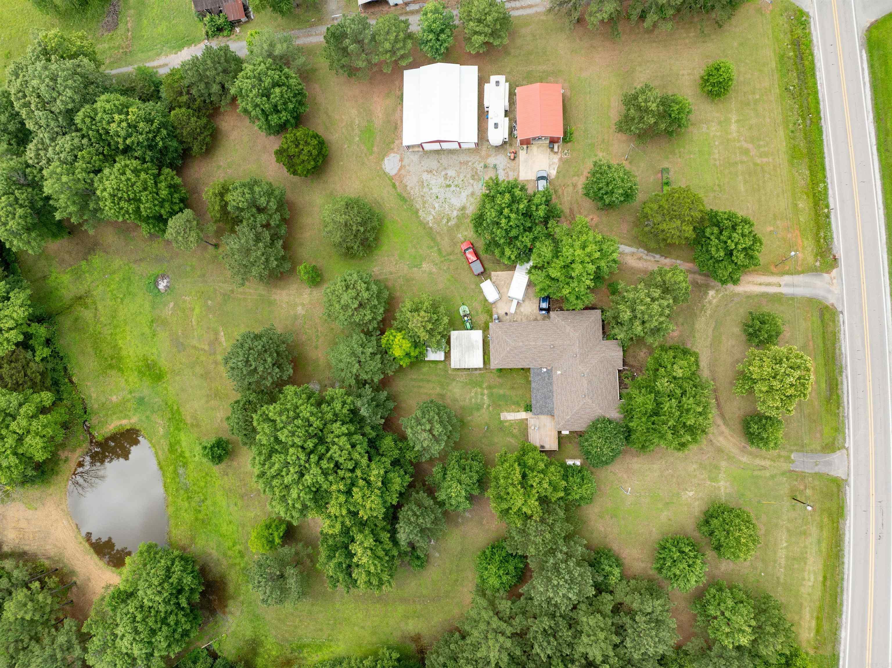 187 E Enders Road Property Photo 4