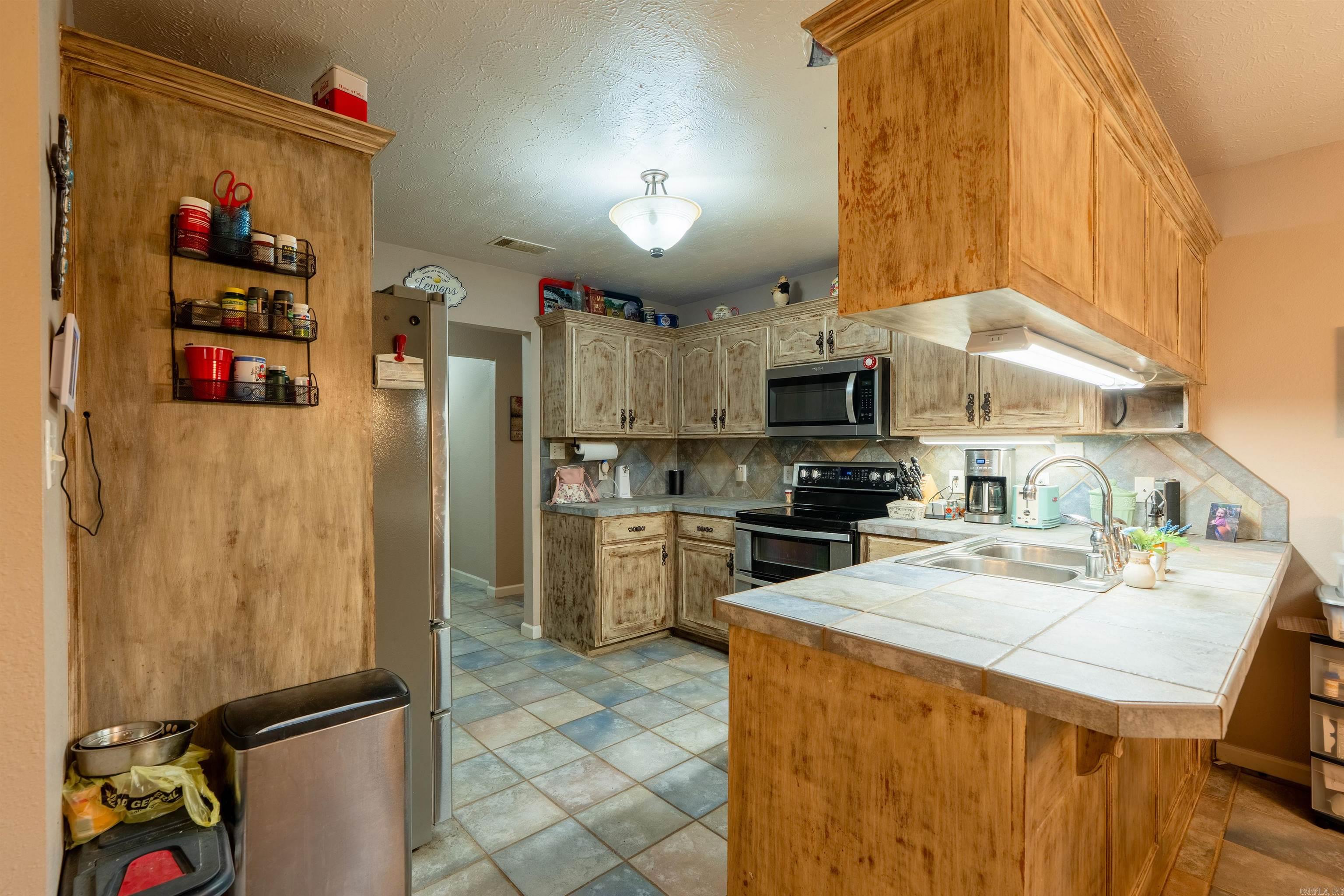 187 E Enders Road Property Photo 21