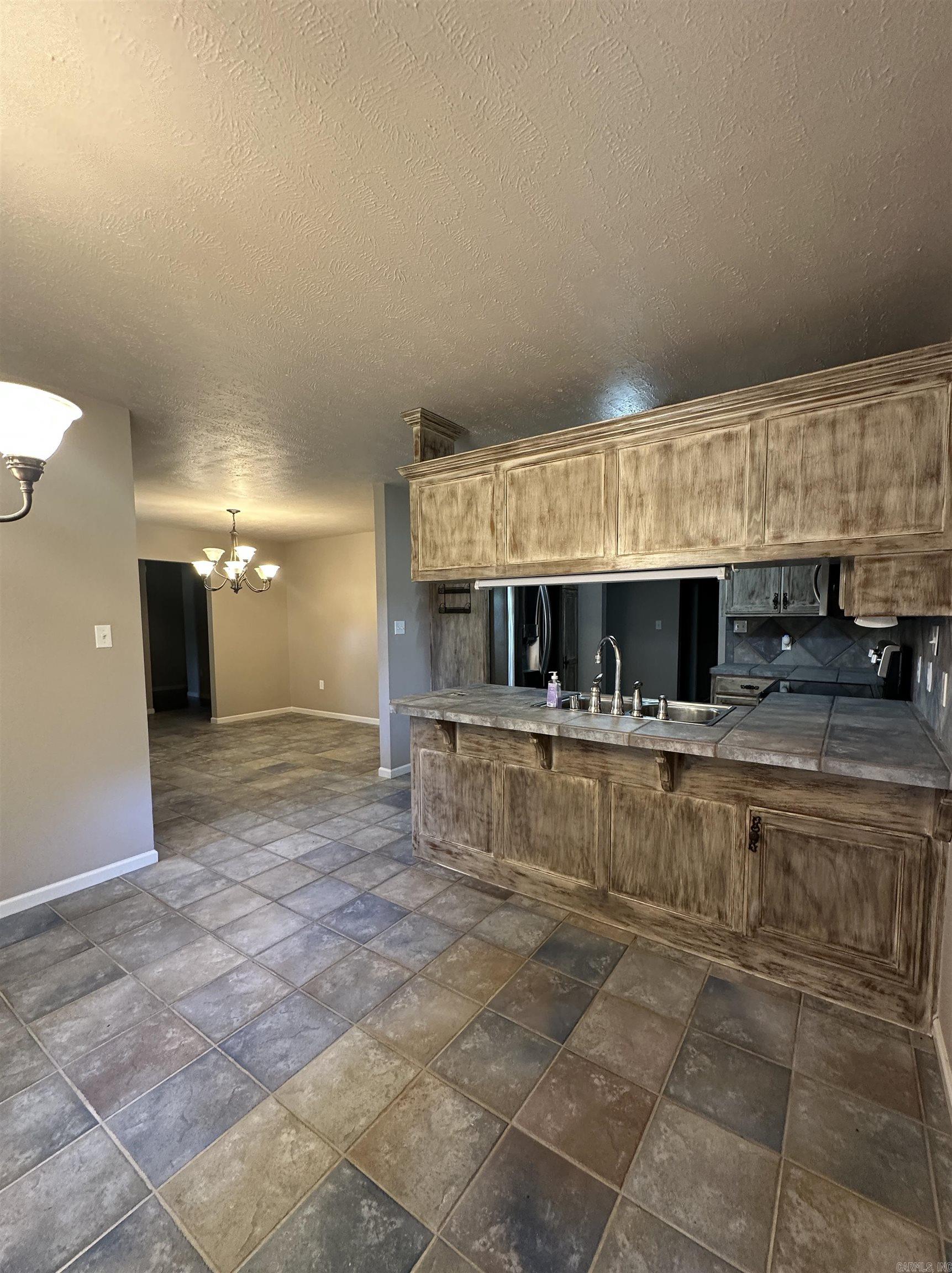 187 E Enders Road Property Photo 25