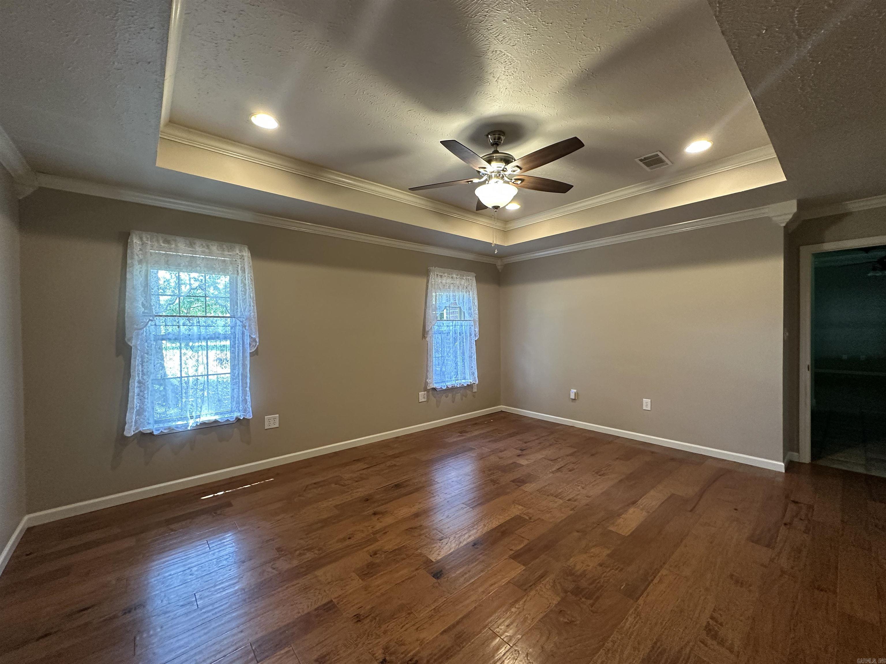 187 E Enders Road Property Photo 28