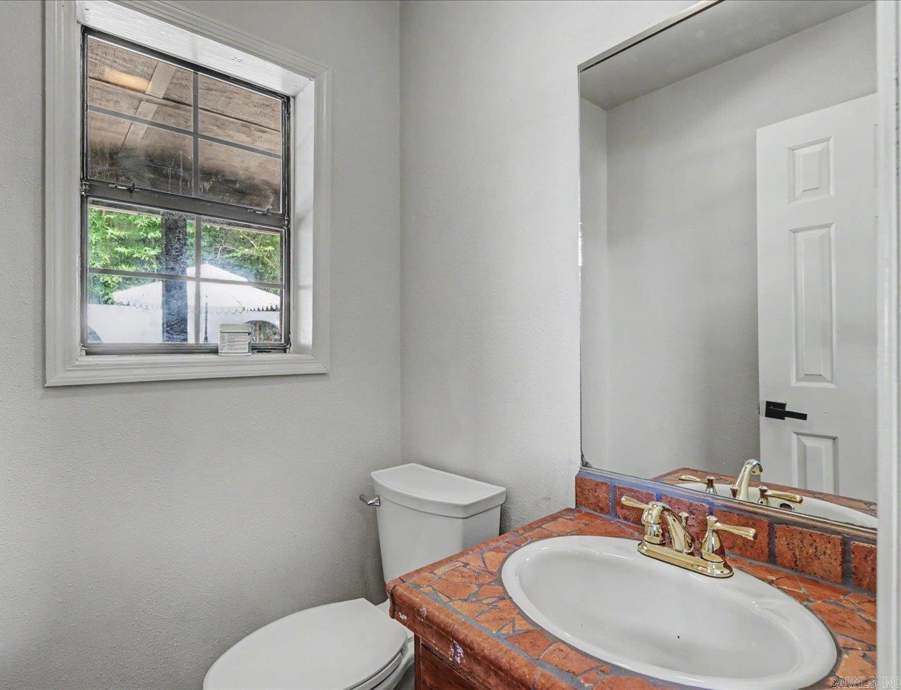 101 Cedarwood Property Photo 19