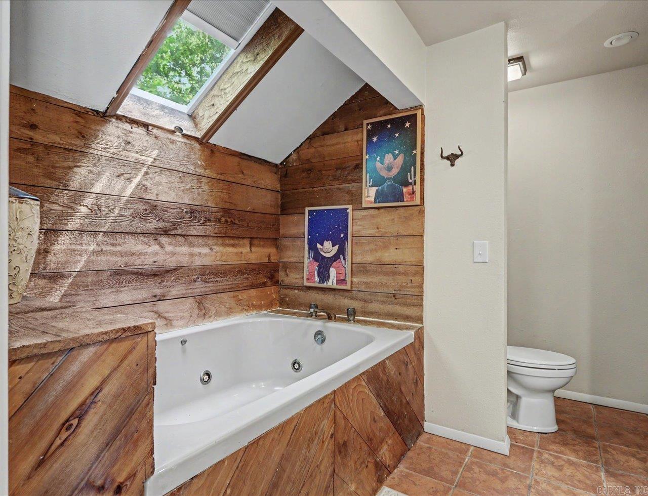 101 Cedarwood Property Photo 39