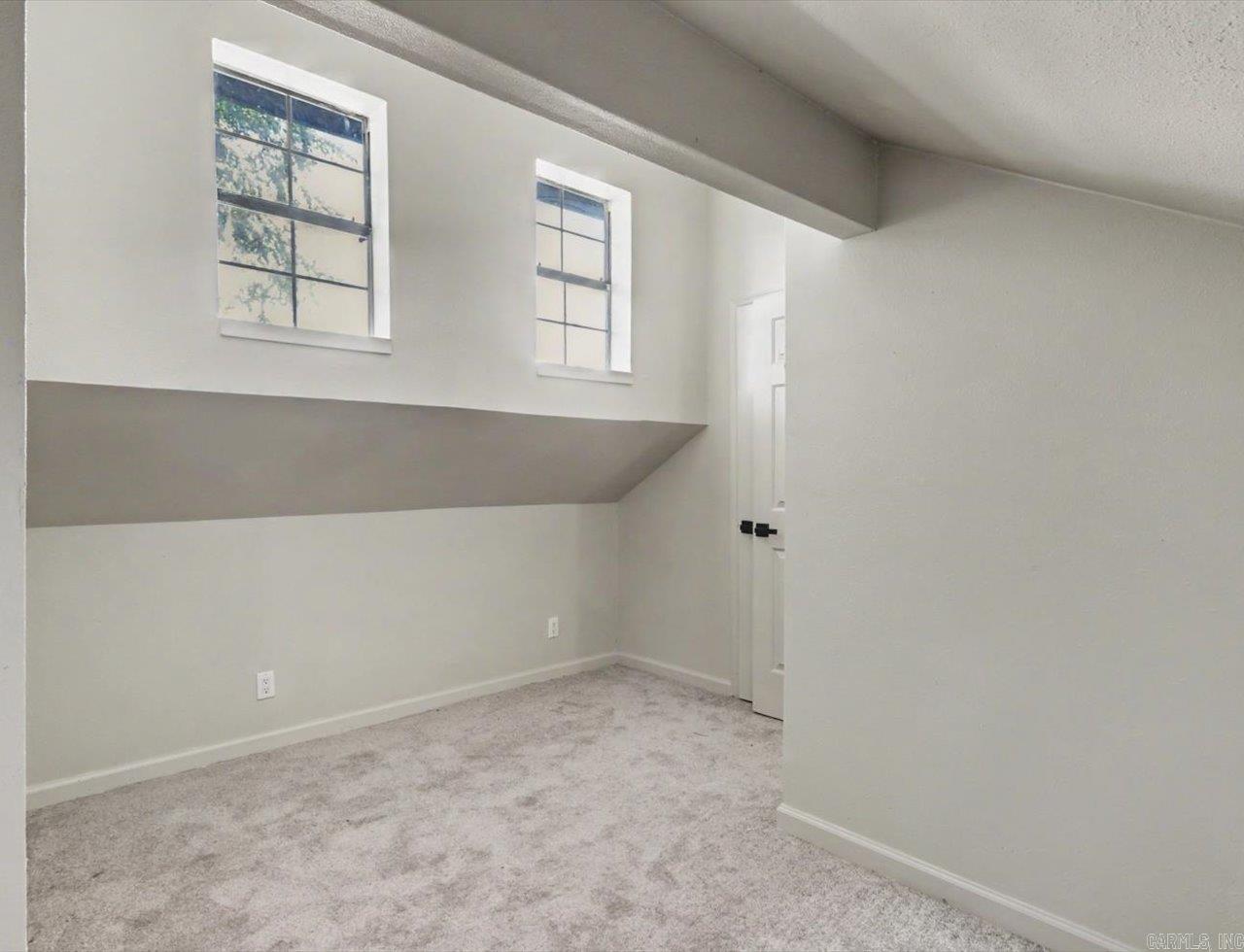 101 Cedarwood Property Photo 45