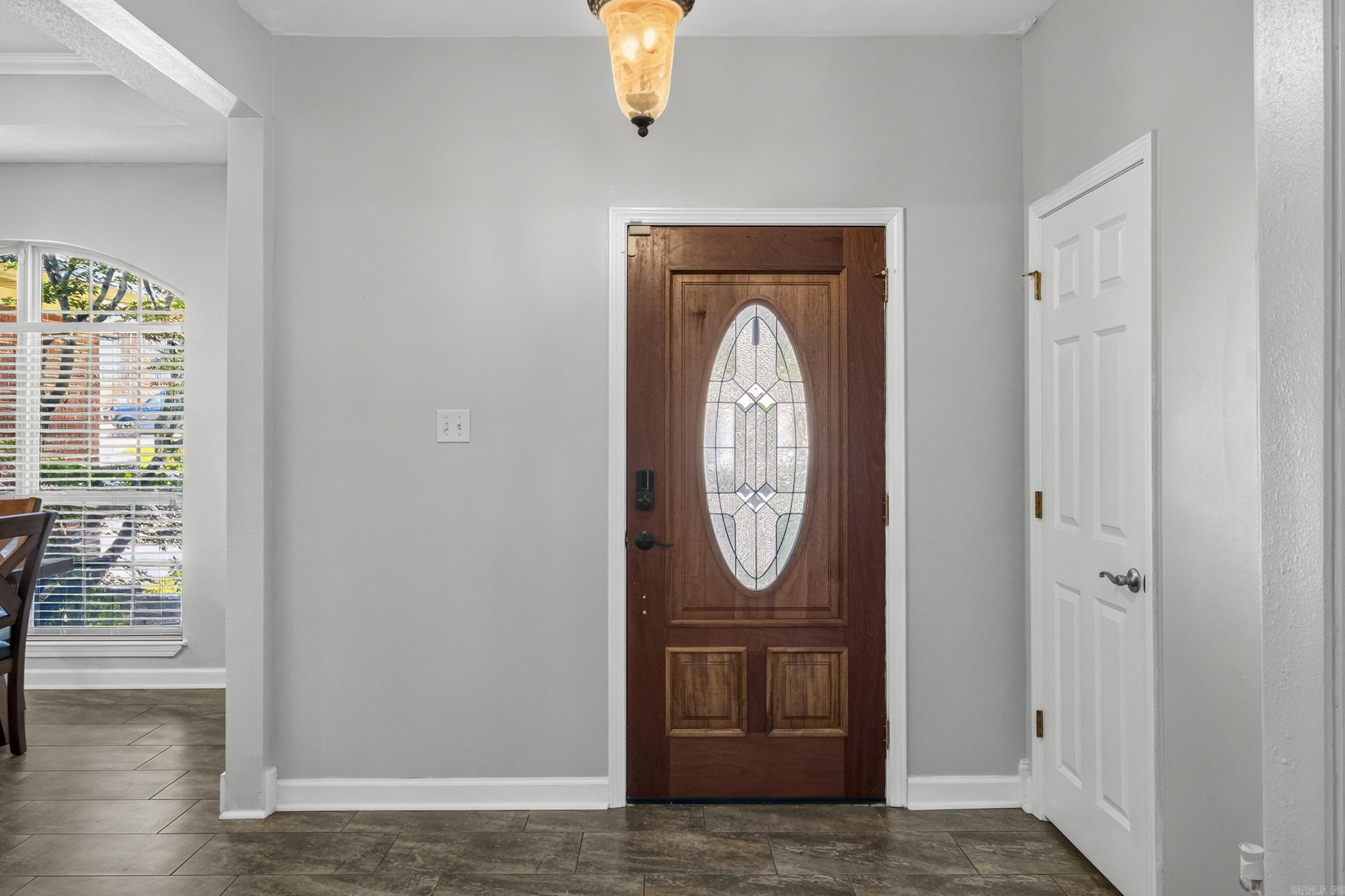 7365 W Ridge Circle Property Photo 4