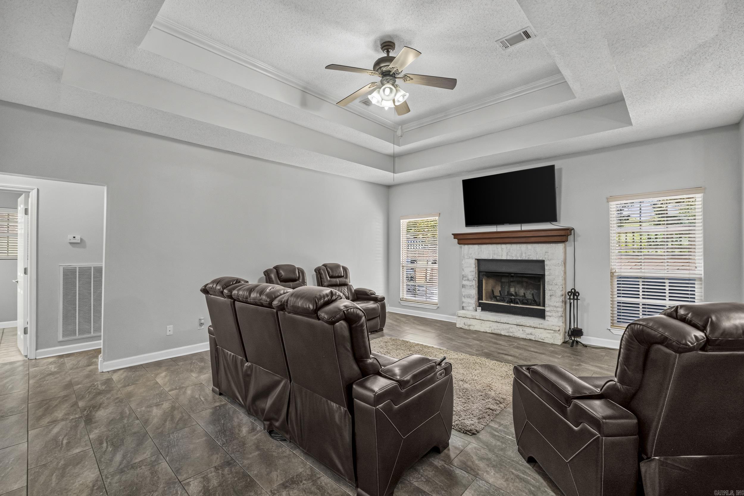 7365 W Ridge Circle Property Photo 7