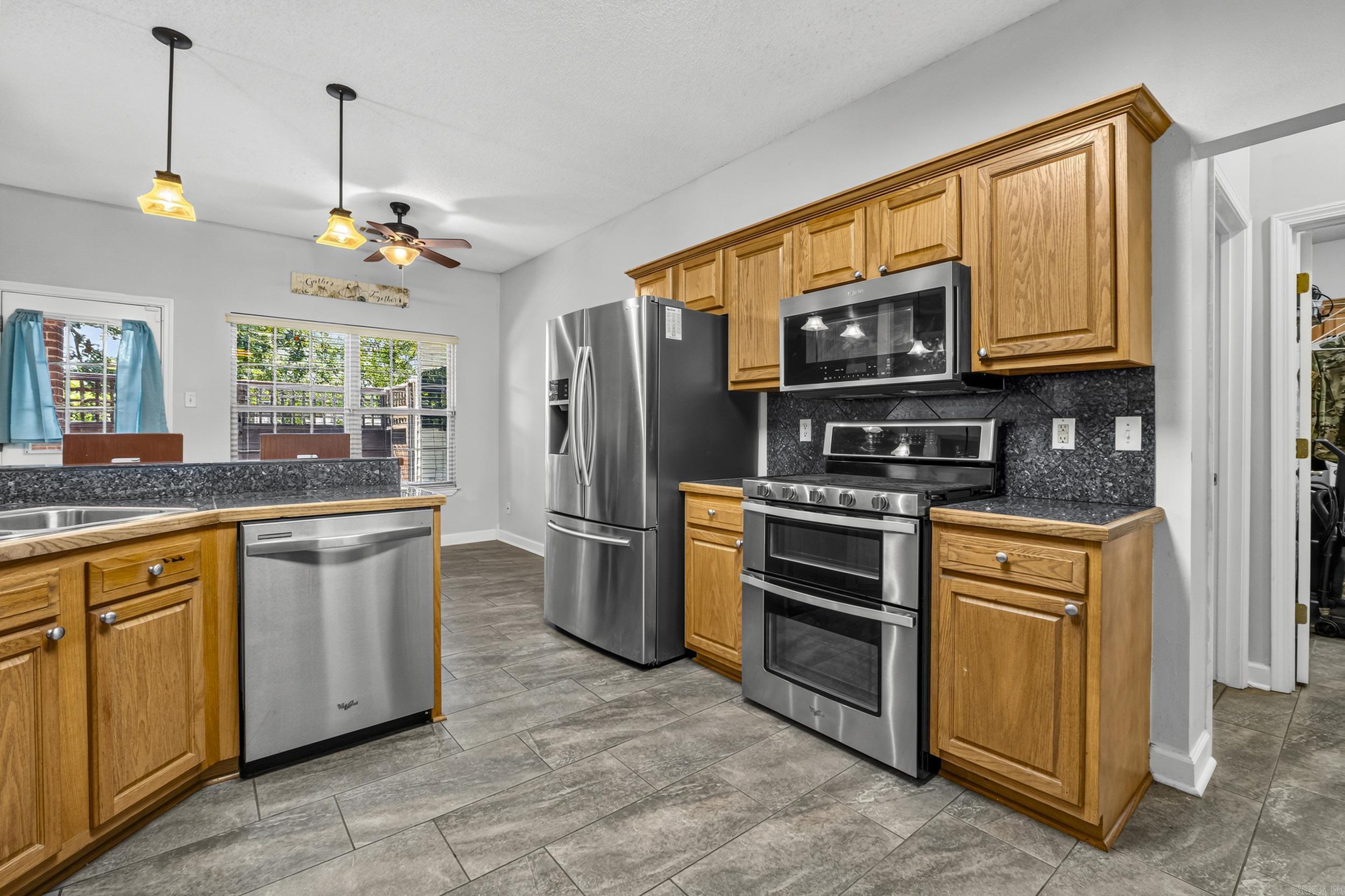 7365 W Ridge Circle Property Photo 15