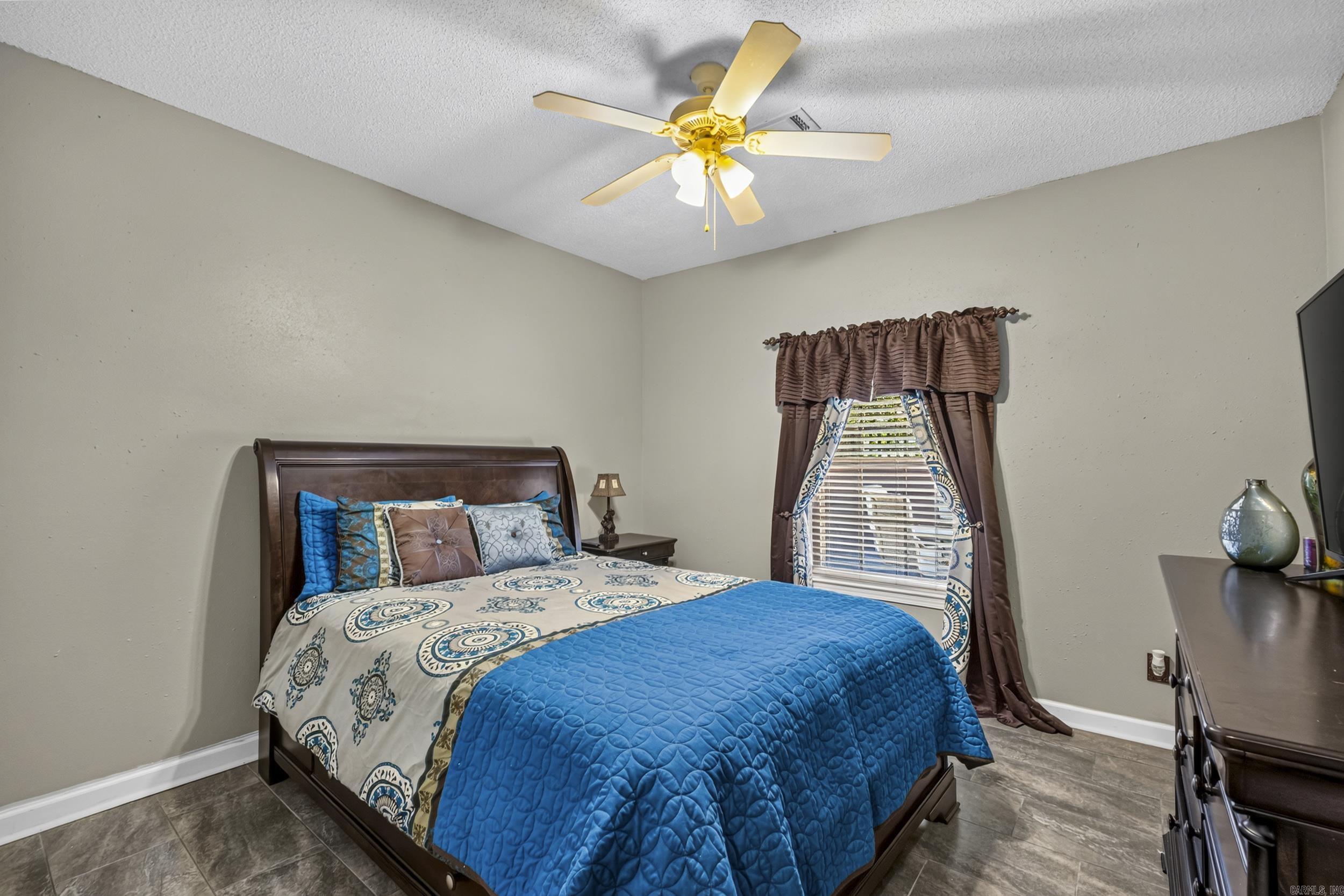 7365 W Ridge Circle Property Photo 27