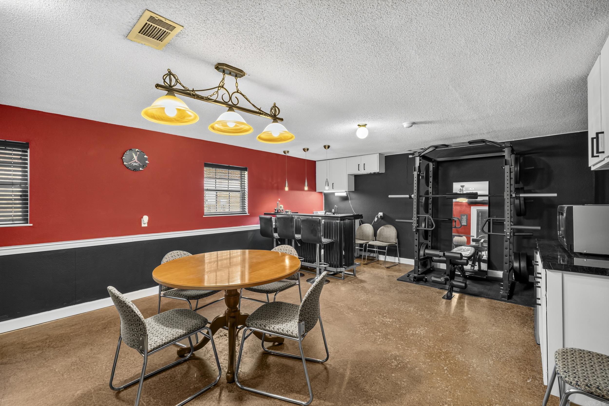 7365 W Ridge Circle Property Photo 32