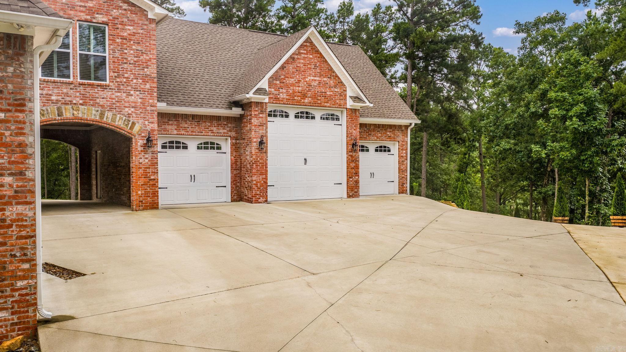 120 Northview Property Photo 6