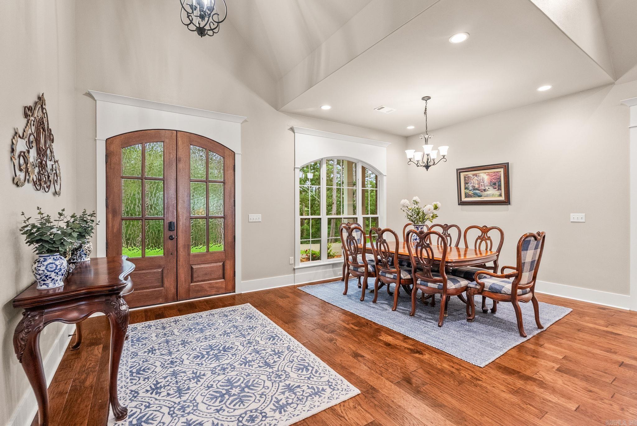 120 Northview Property Photo 8