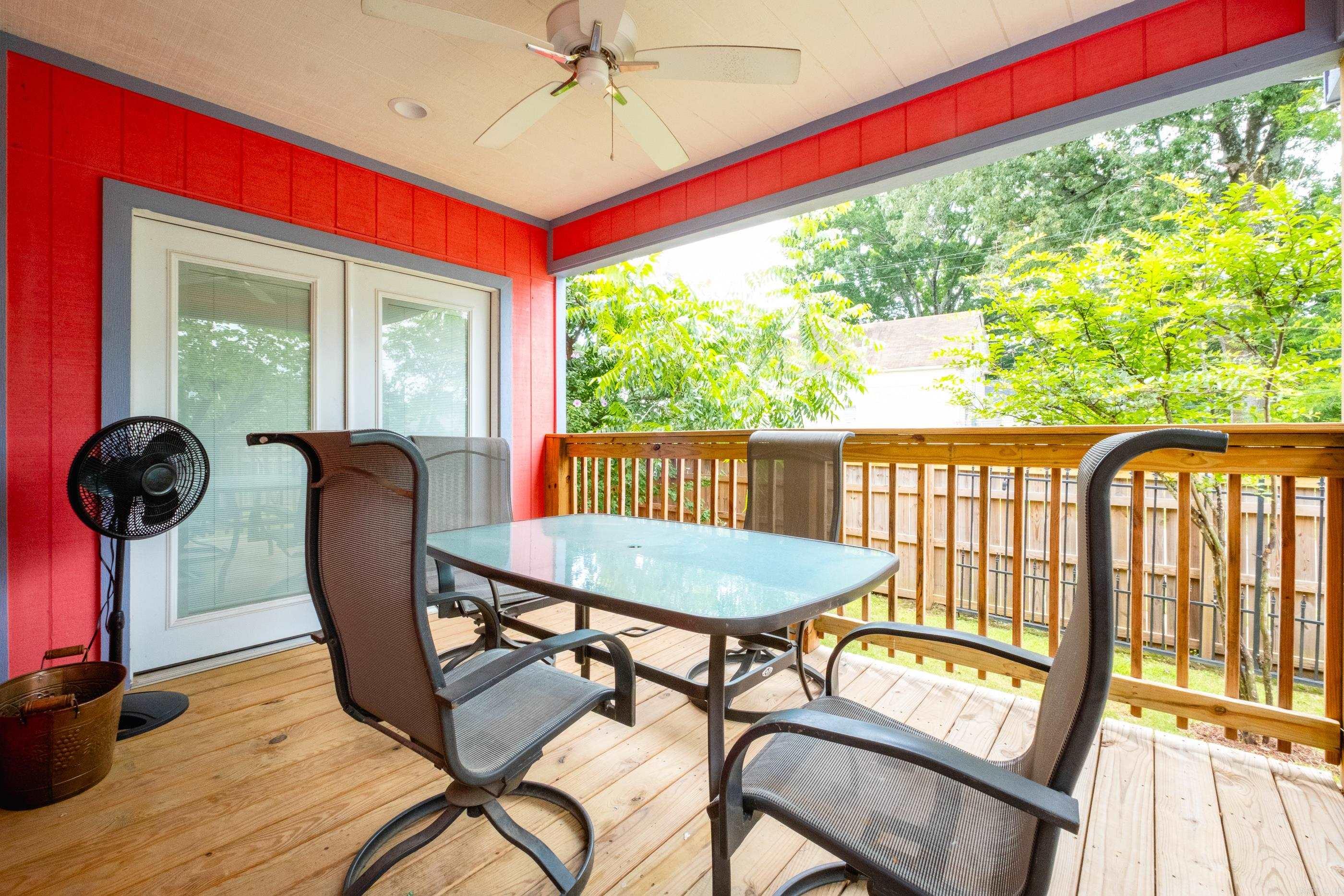 1401 Maple Street Property Photo 23