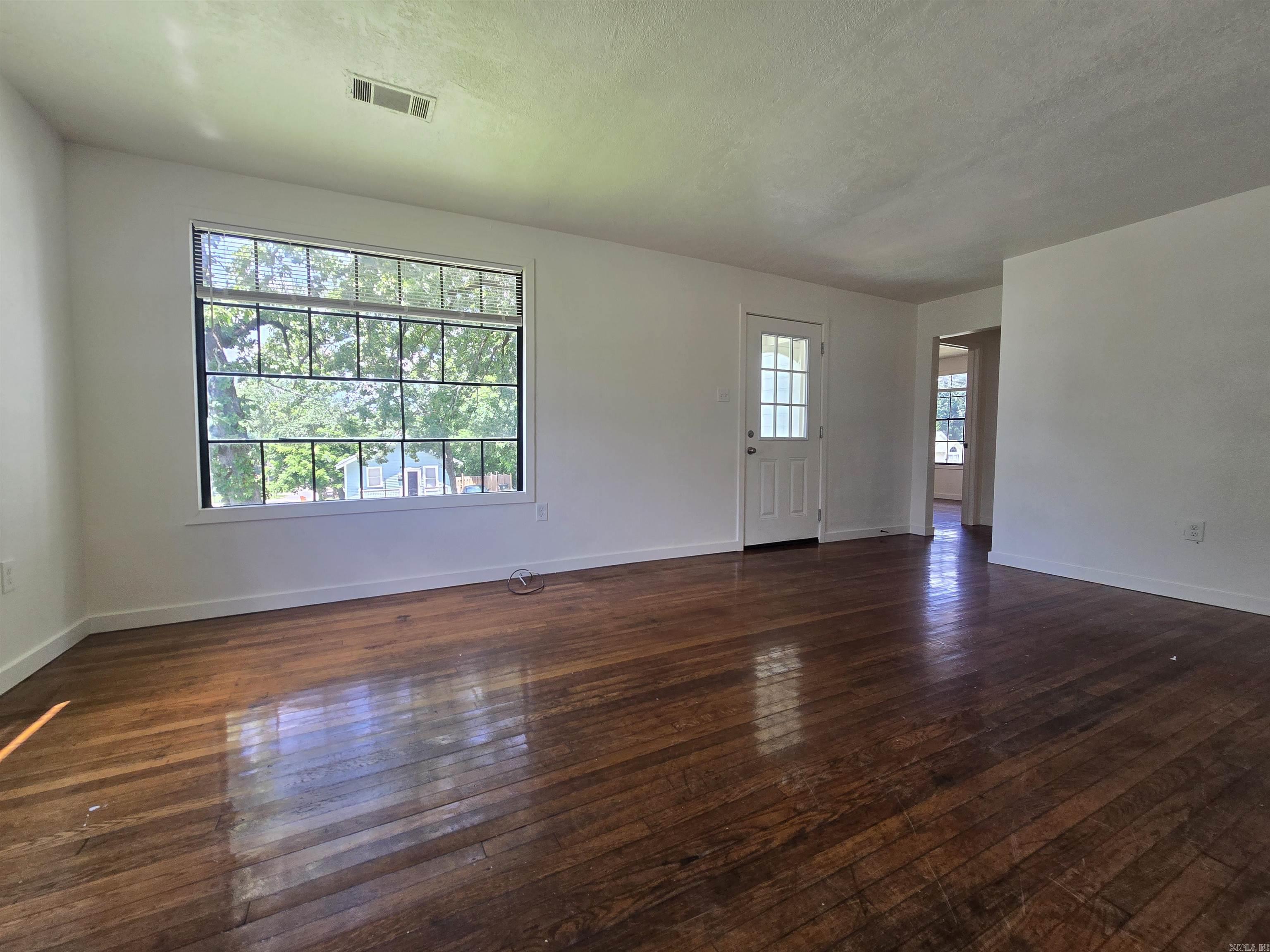 3123 S Gaines Street Property Photo 4