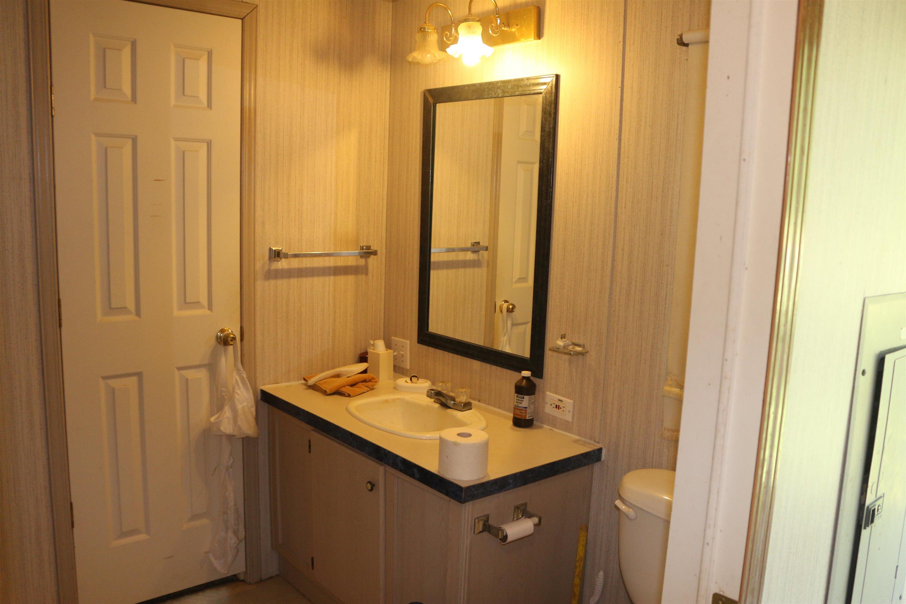 20395 Hwy 71 S Property Photo 9