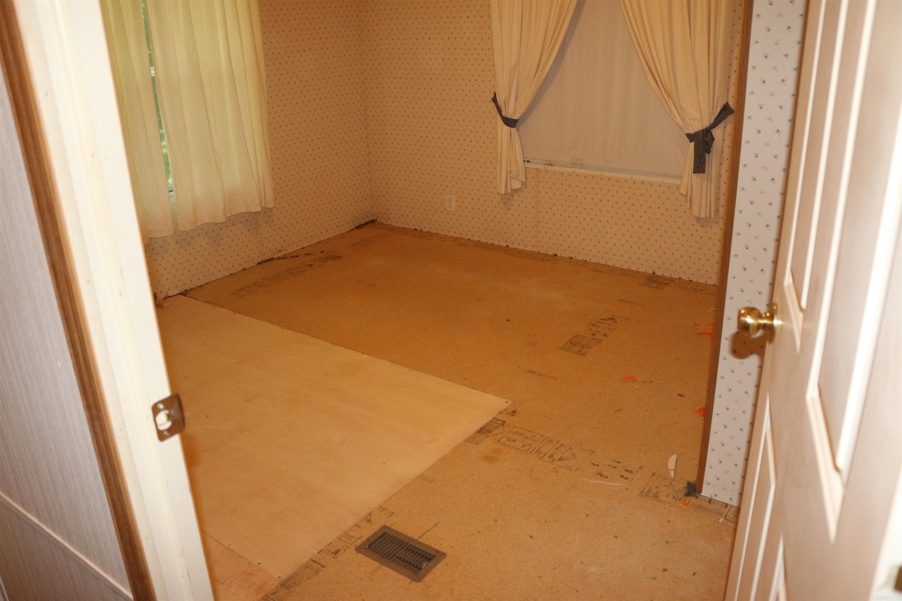 20395 Hwy 71 S Property Photo 13