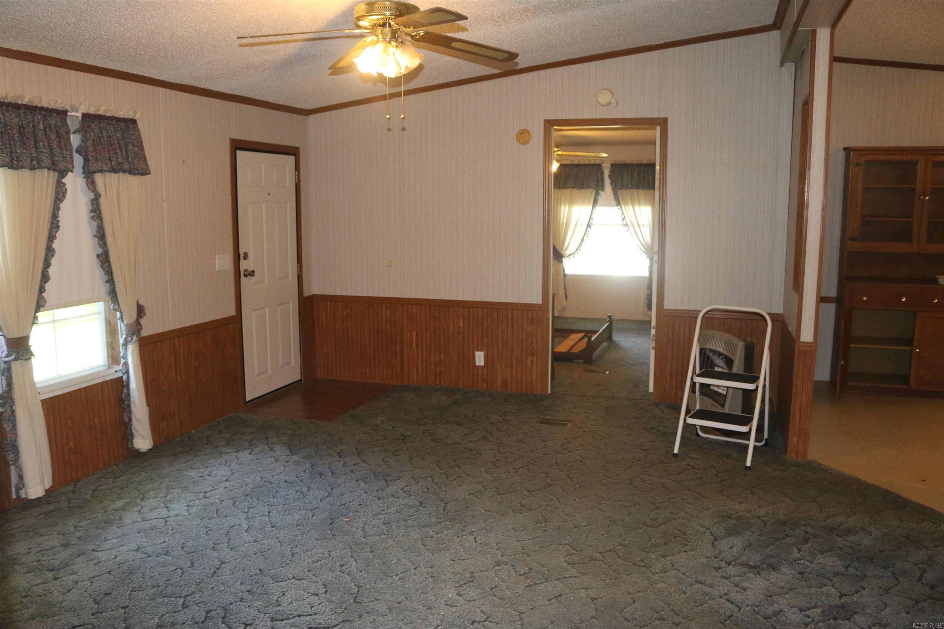 20395 Hwy 71 S Property Photo 15