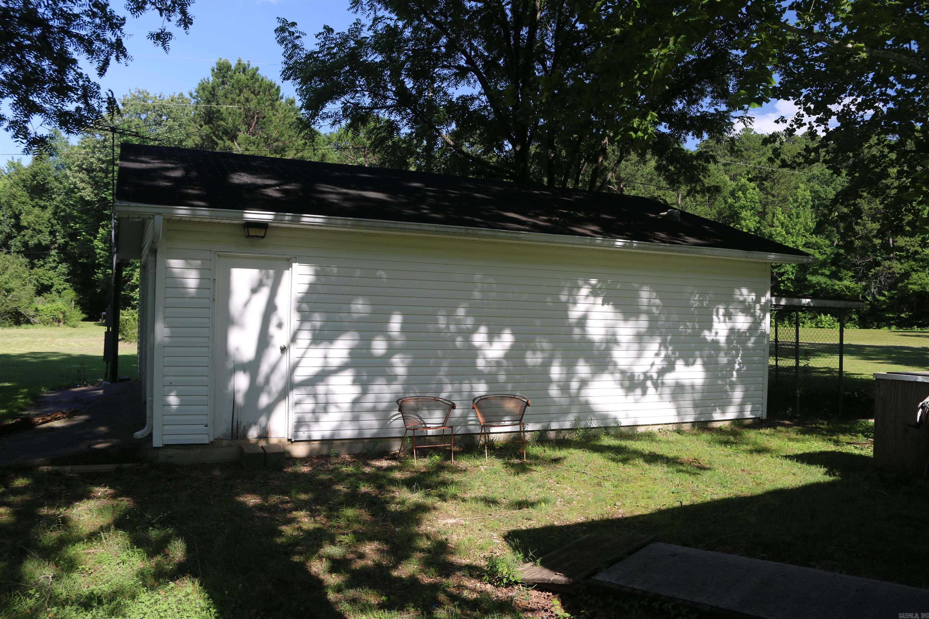20395 Hwy 71 S Property Photo 17
