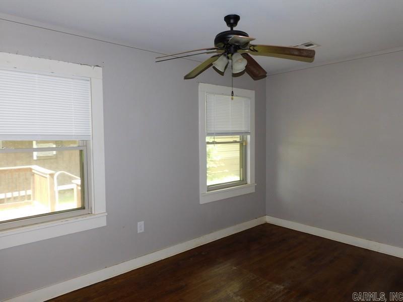 302 W Second Property Photo 13