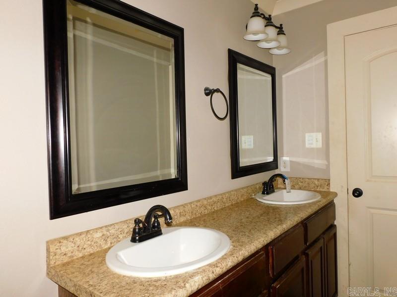 302 W Second Property Photo 16