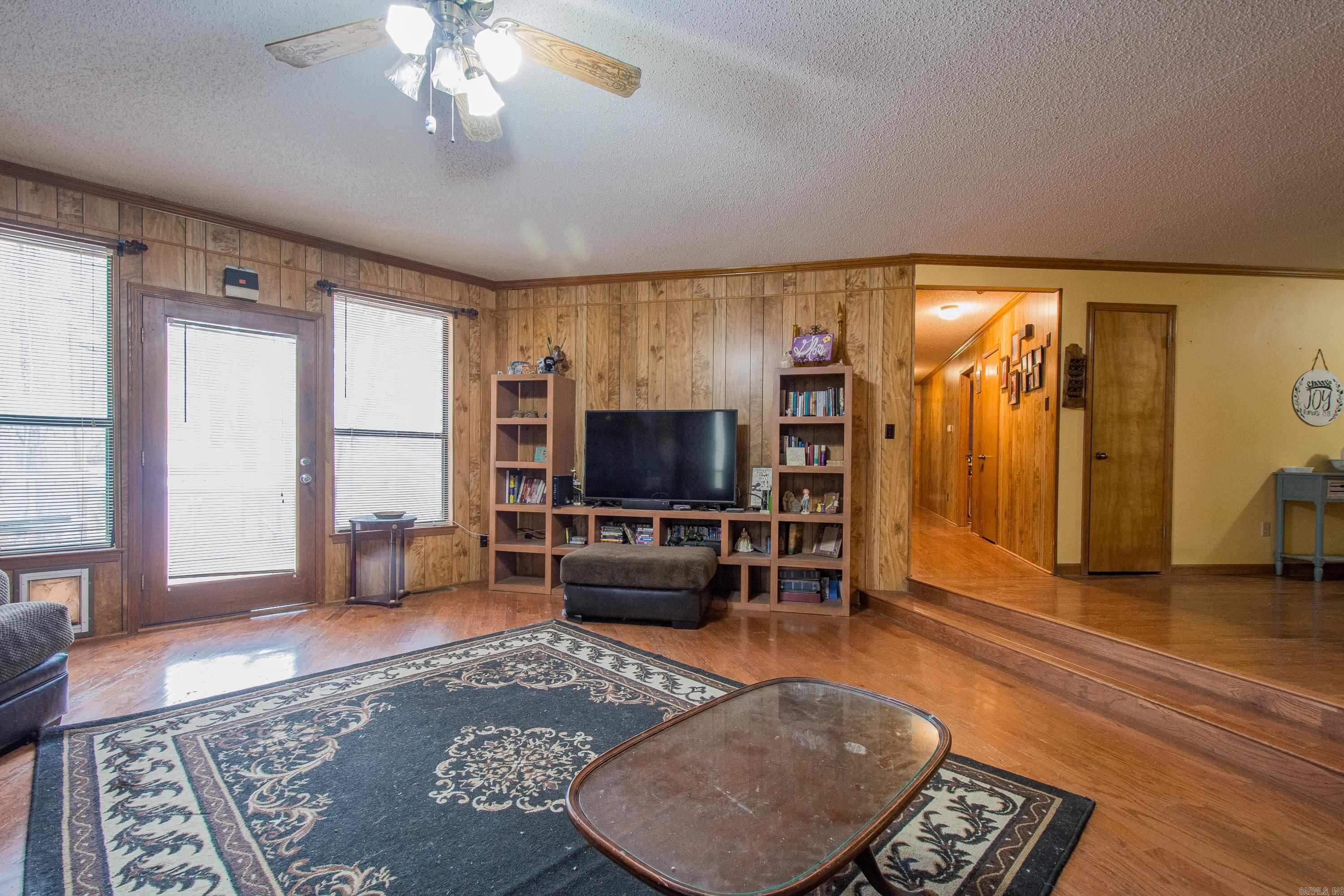 8 Parkview Drive Property Photo 7