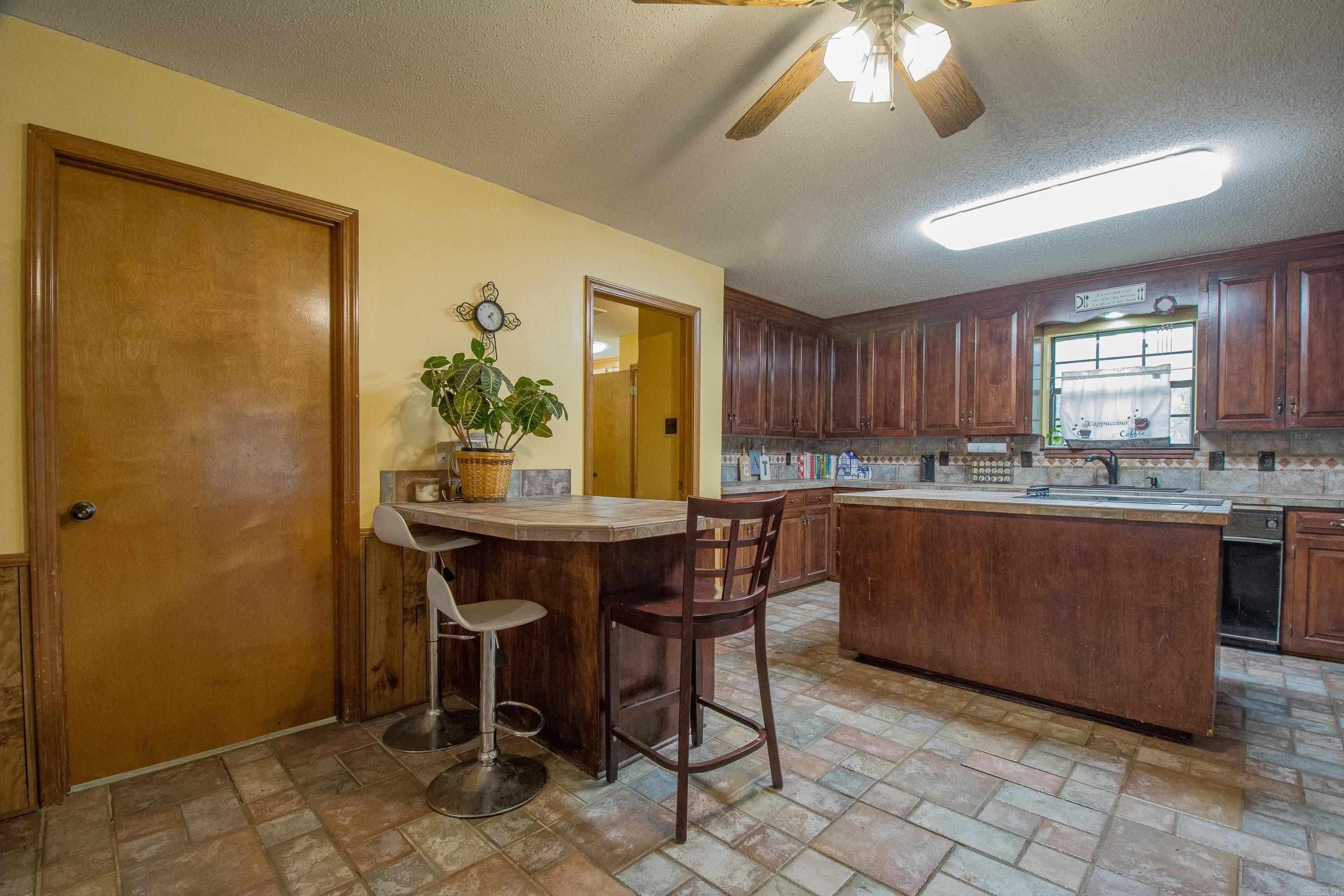8 Parkview Drive Property Photo 11