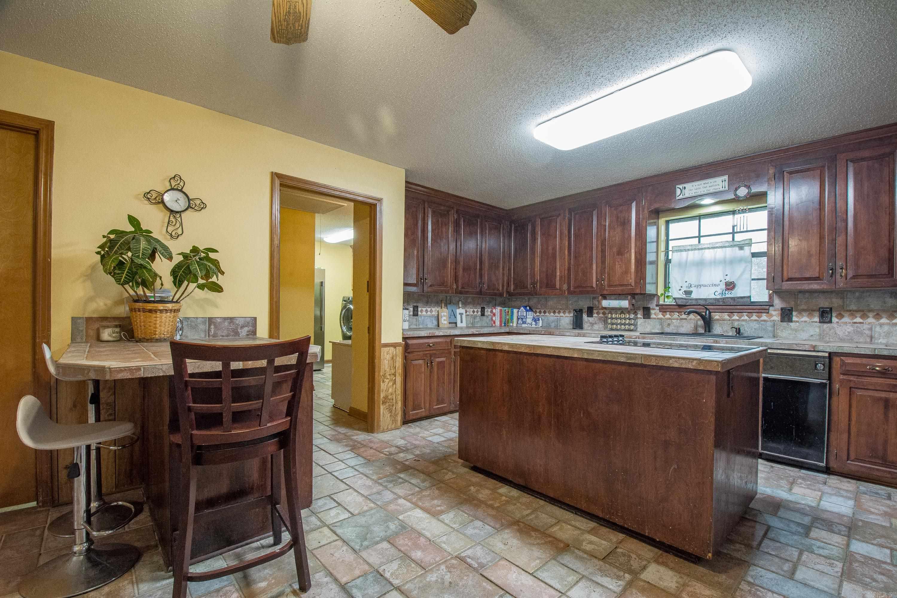 8 Parkview Drive Property Photo 12