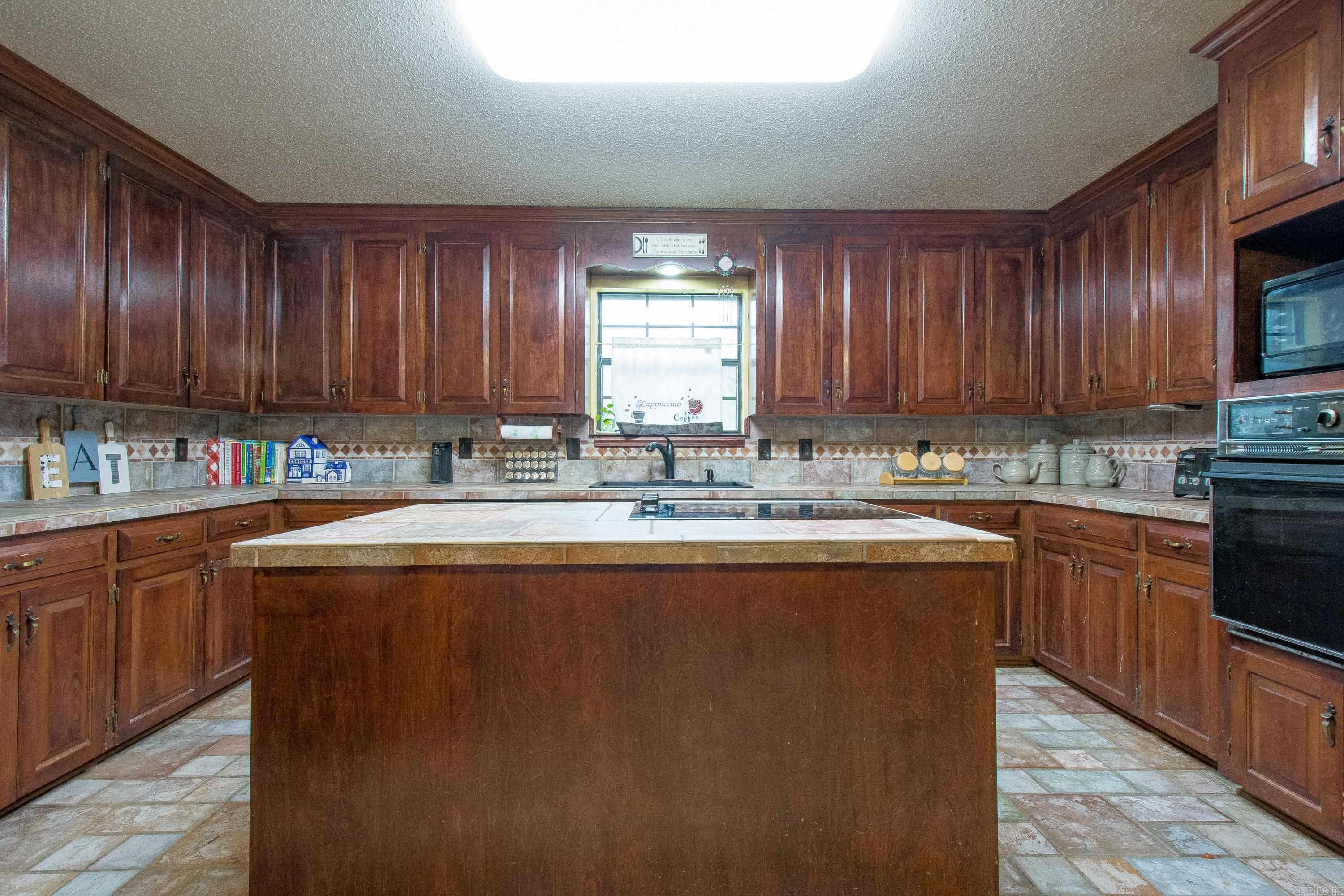 8 Parkview Drive Property Photo 13