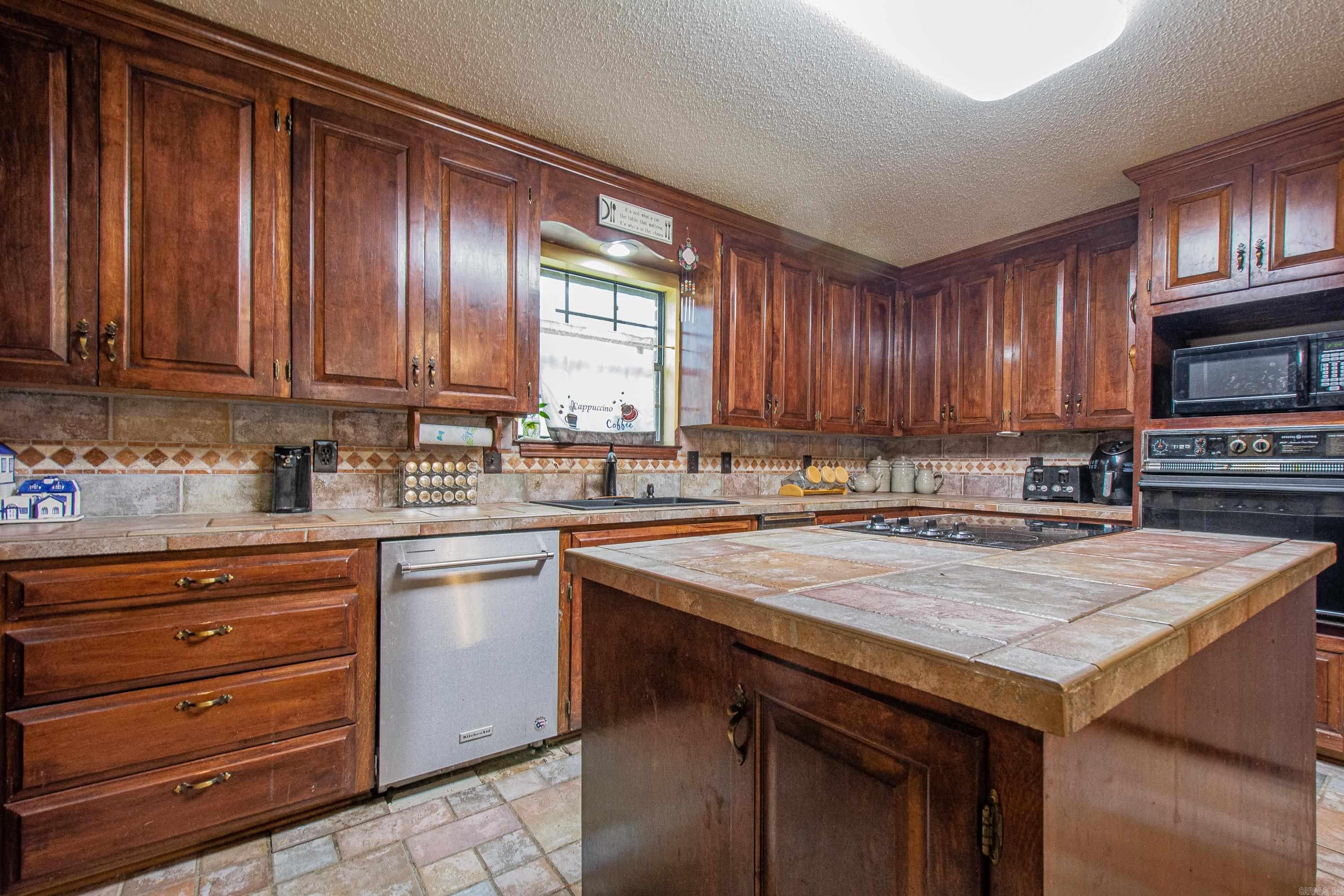 8 Parkview Drive Property Photo 14