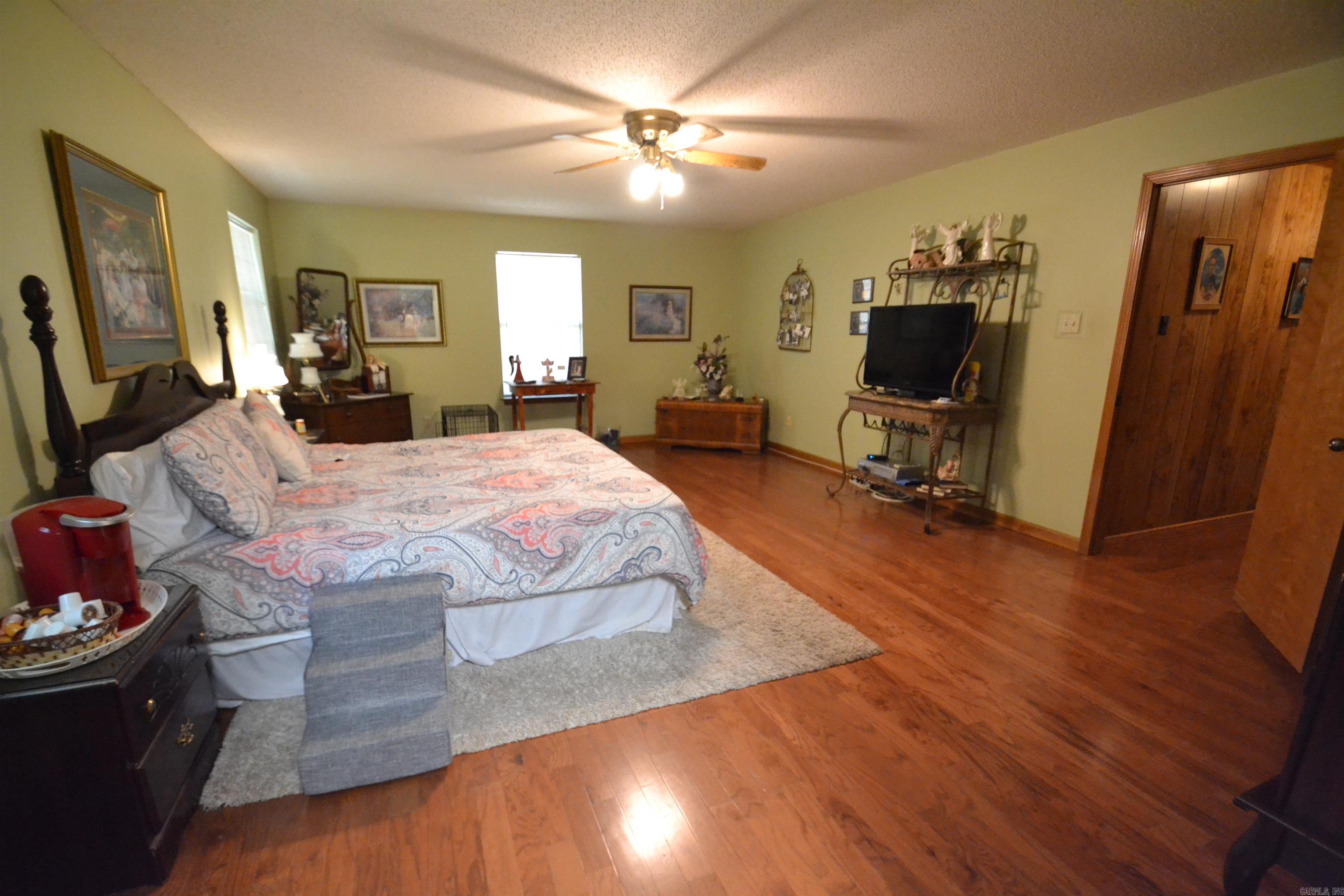 8 Parkview Drive Property Photo 17