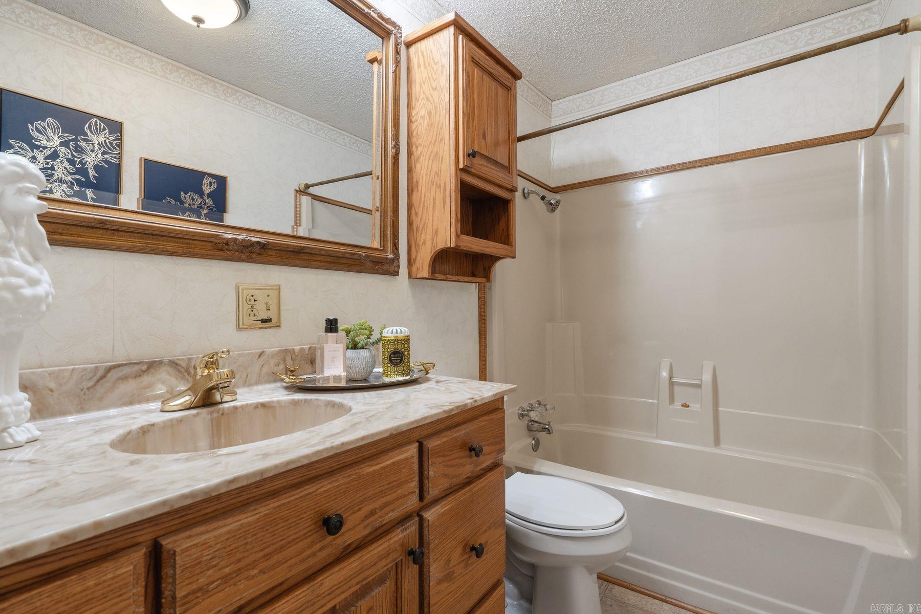 108 Mossman Street Property Photo 33