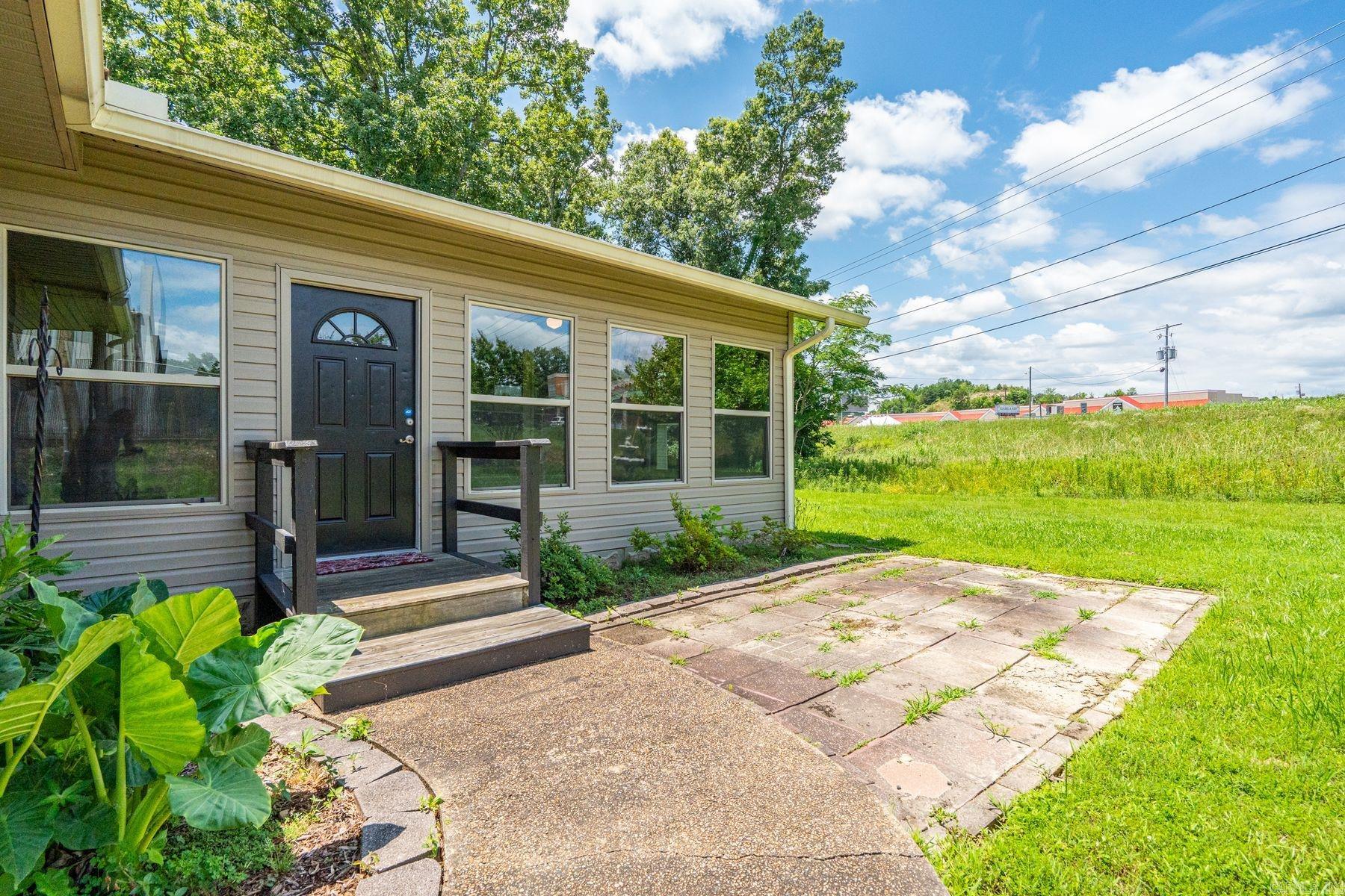 108 Mossman Street Property Photo 41