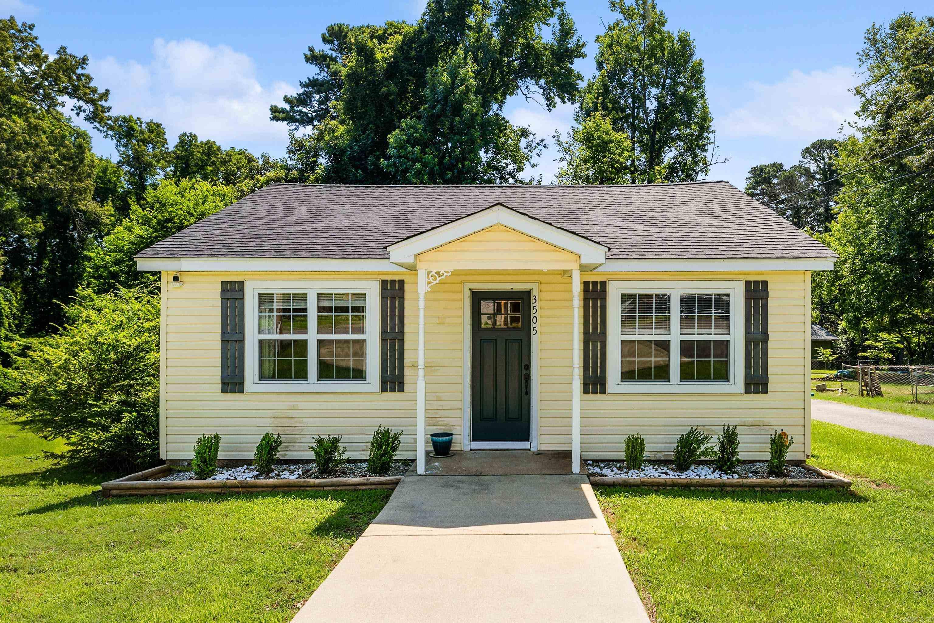 3505 Pelton Road