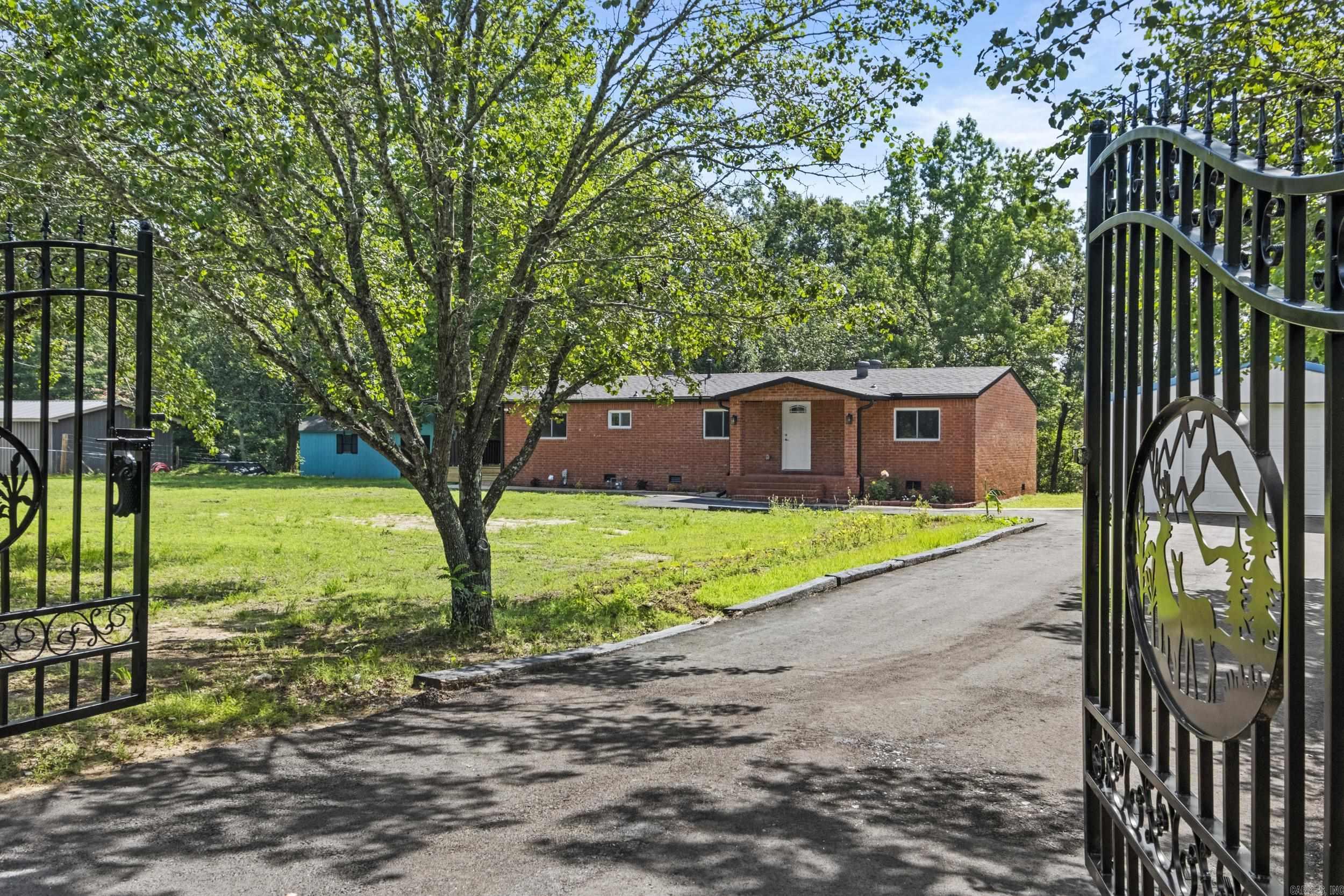 18820 Honeysuckle Lane Property Photo 1