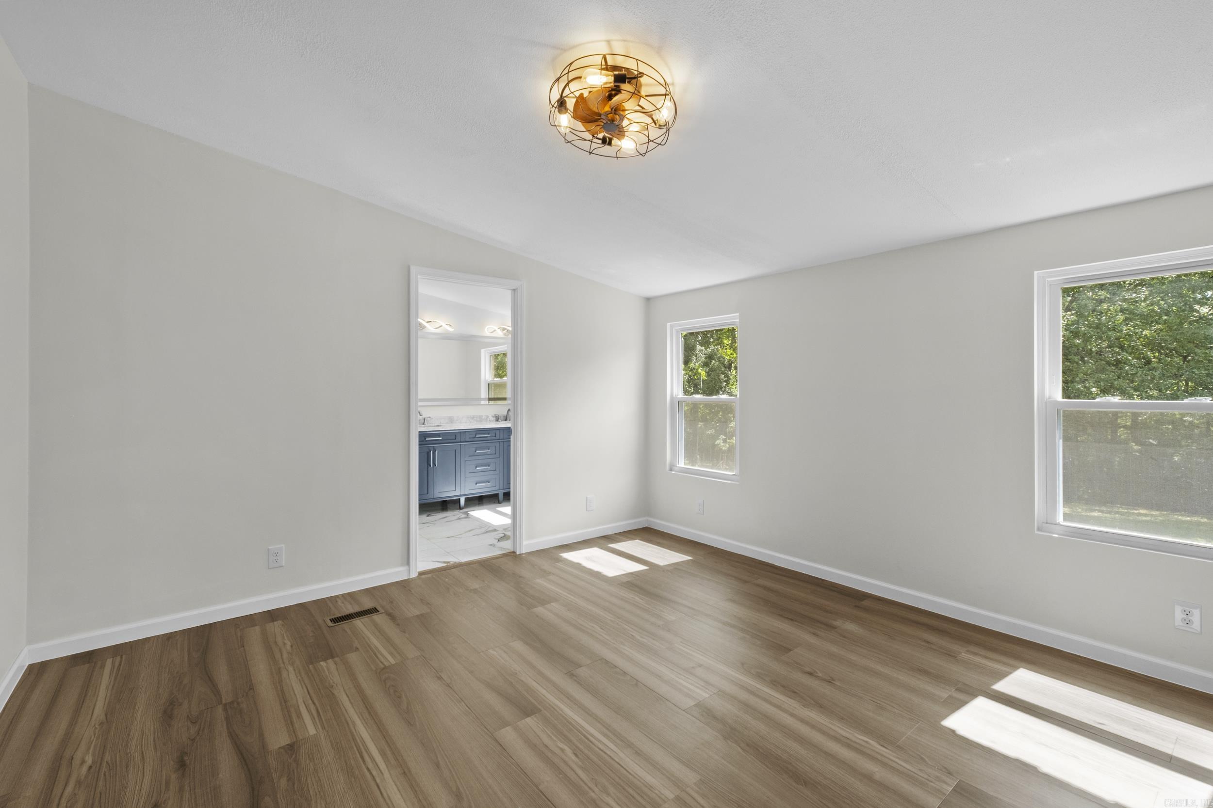 18820 Honeysuckle Lane Property Photo 17