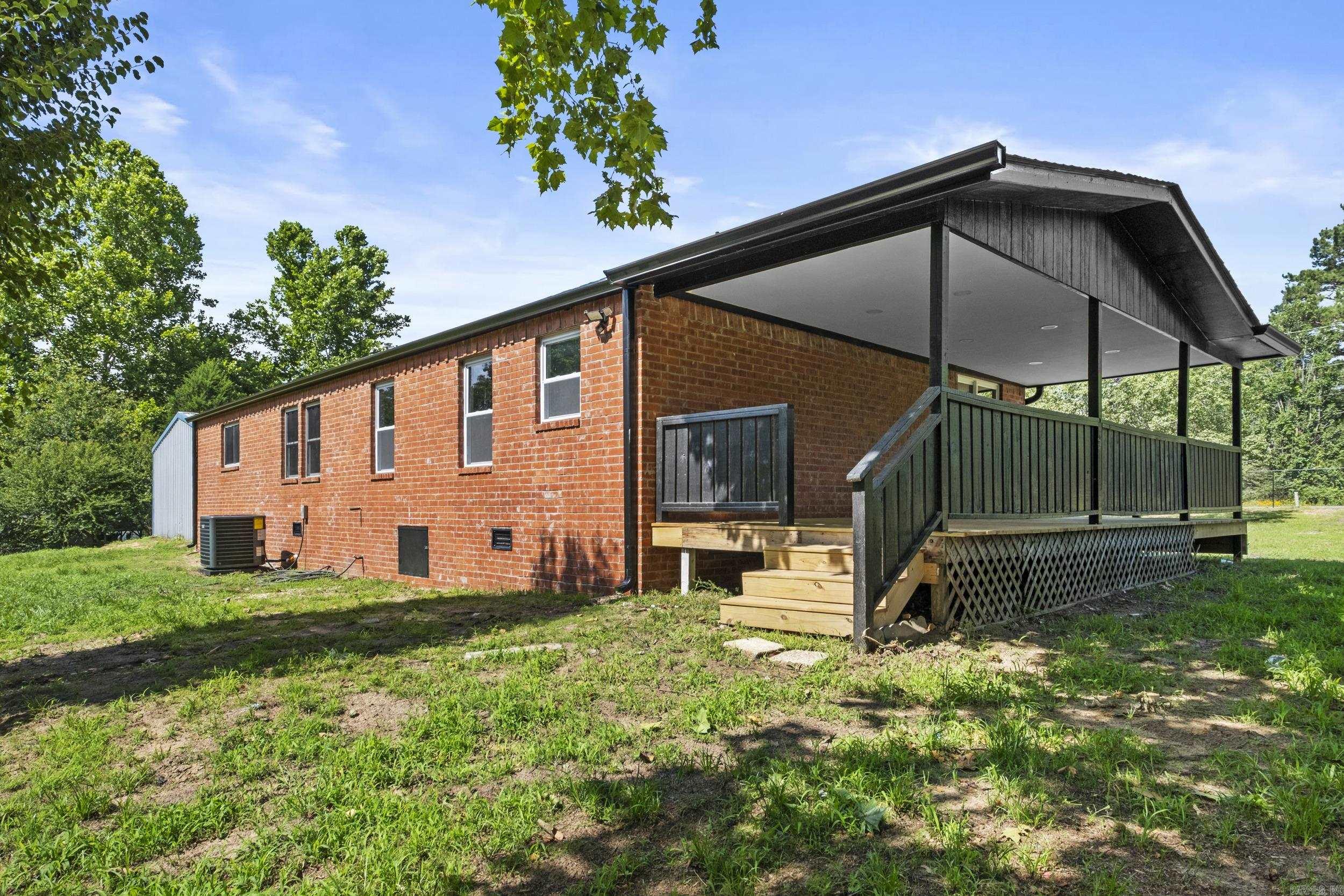 18820 Honeysuckle Lane Property Photo 29