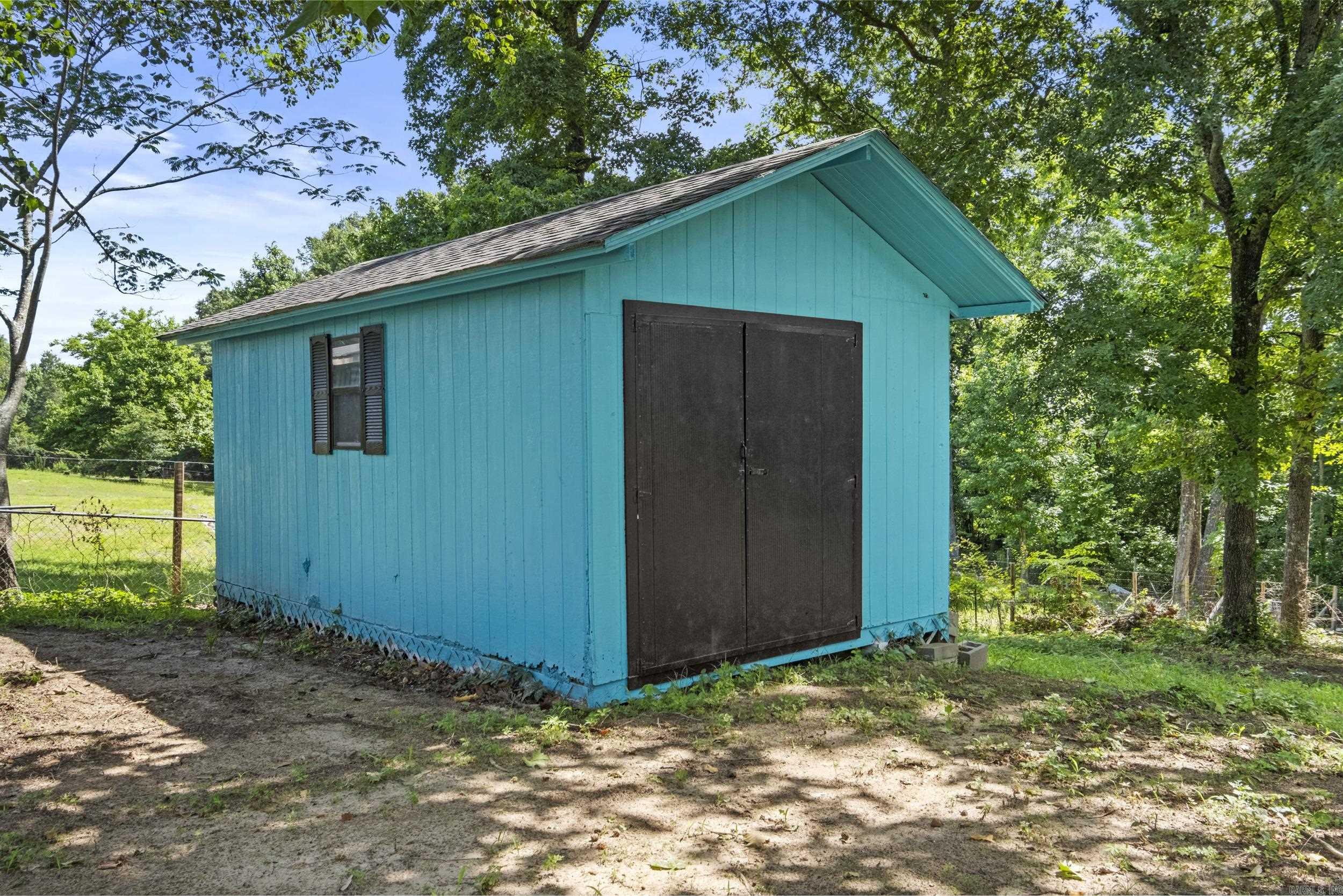 18820 Honeysuckle Lane Property Photo 34