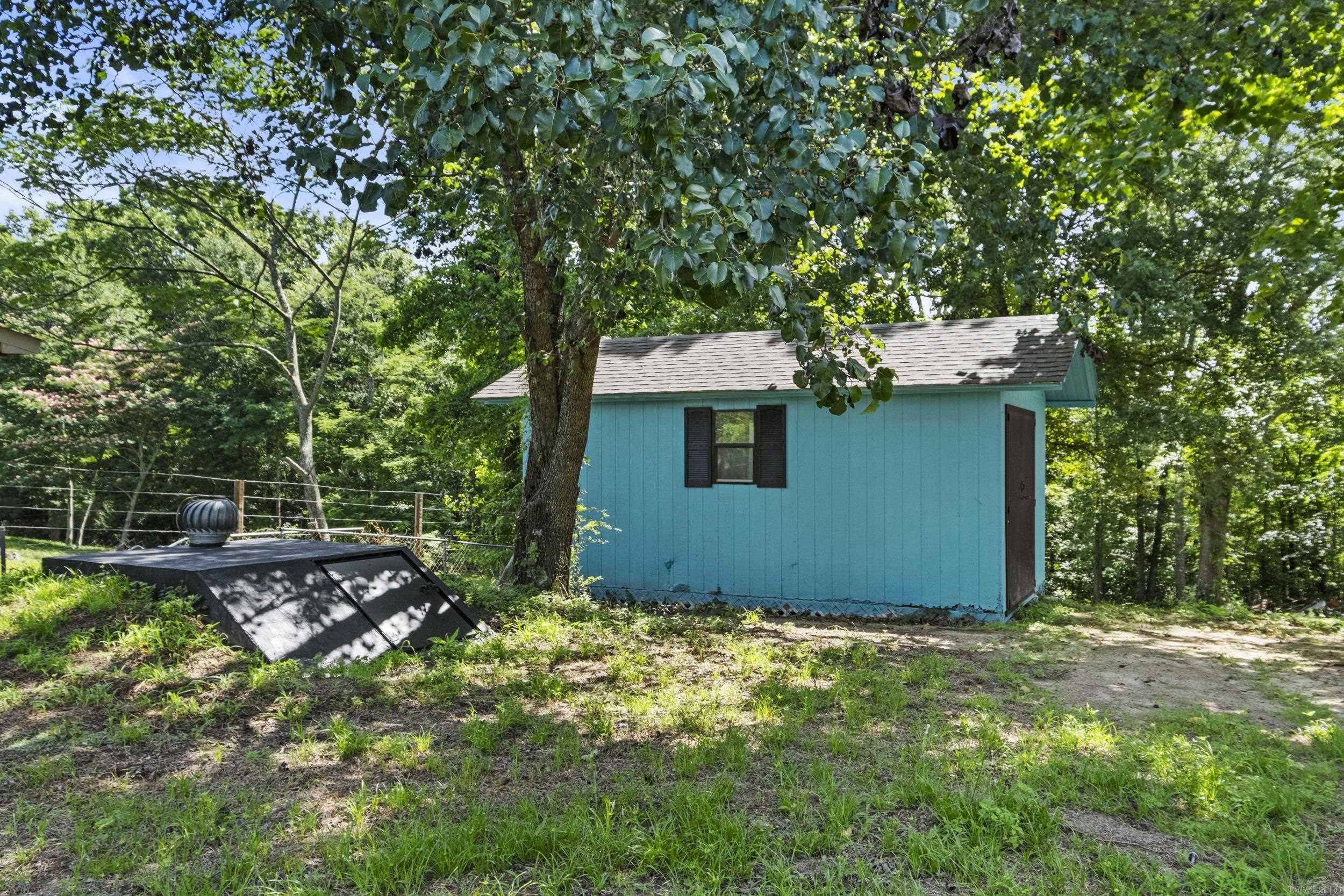 18820 Honeysuckle Lane Property Photo 35