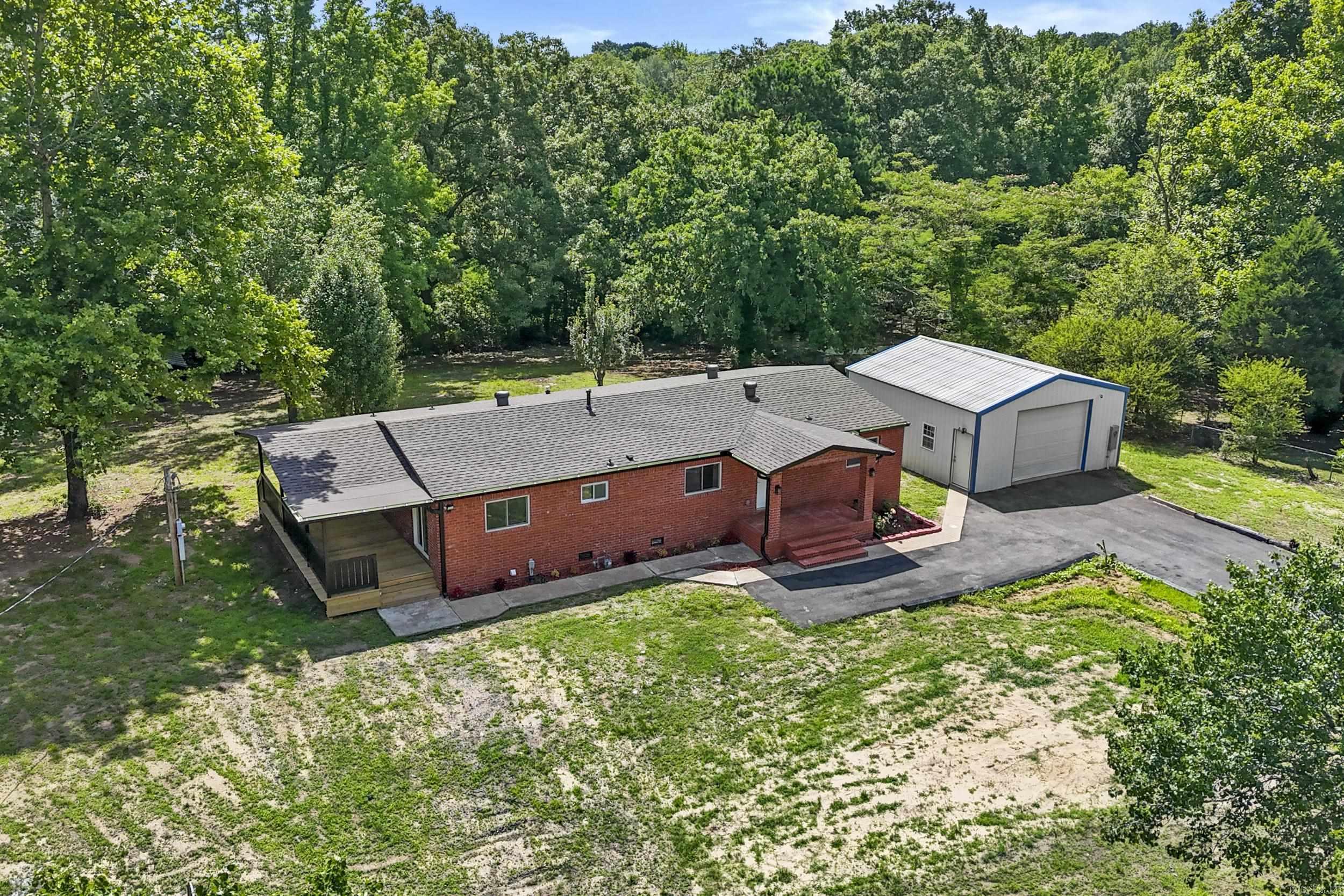 18820 Honeysuckle Lane Property Photo 38