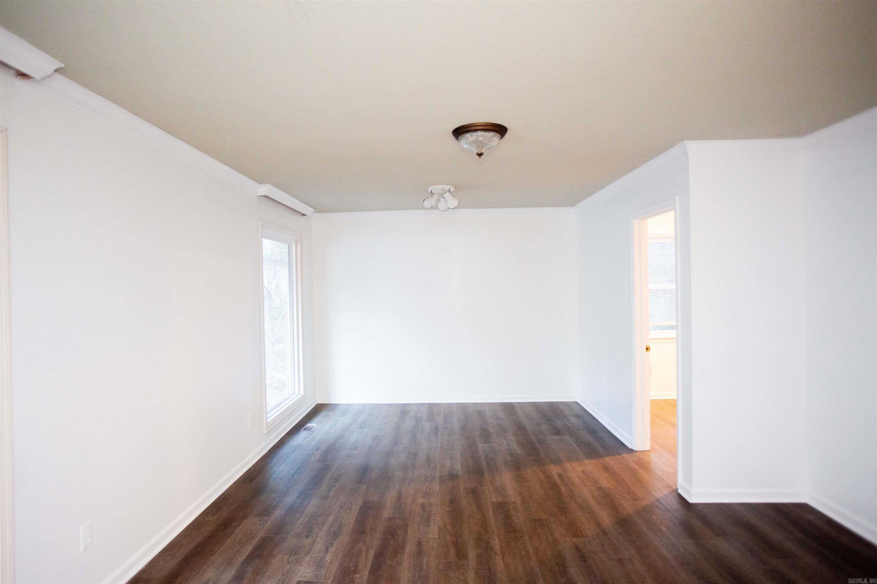 1506 Alberta Drive Property Photo 5