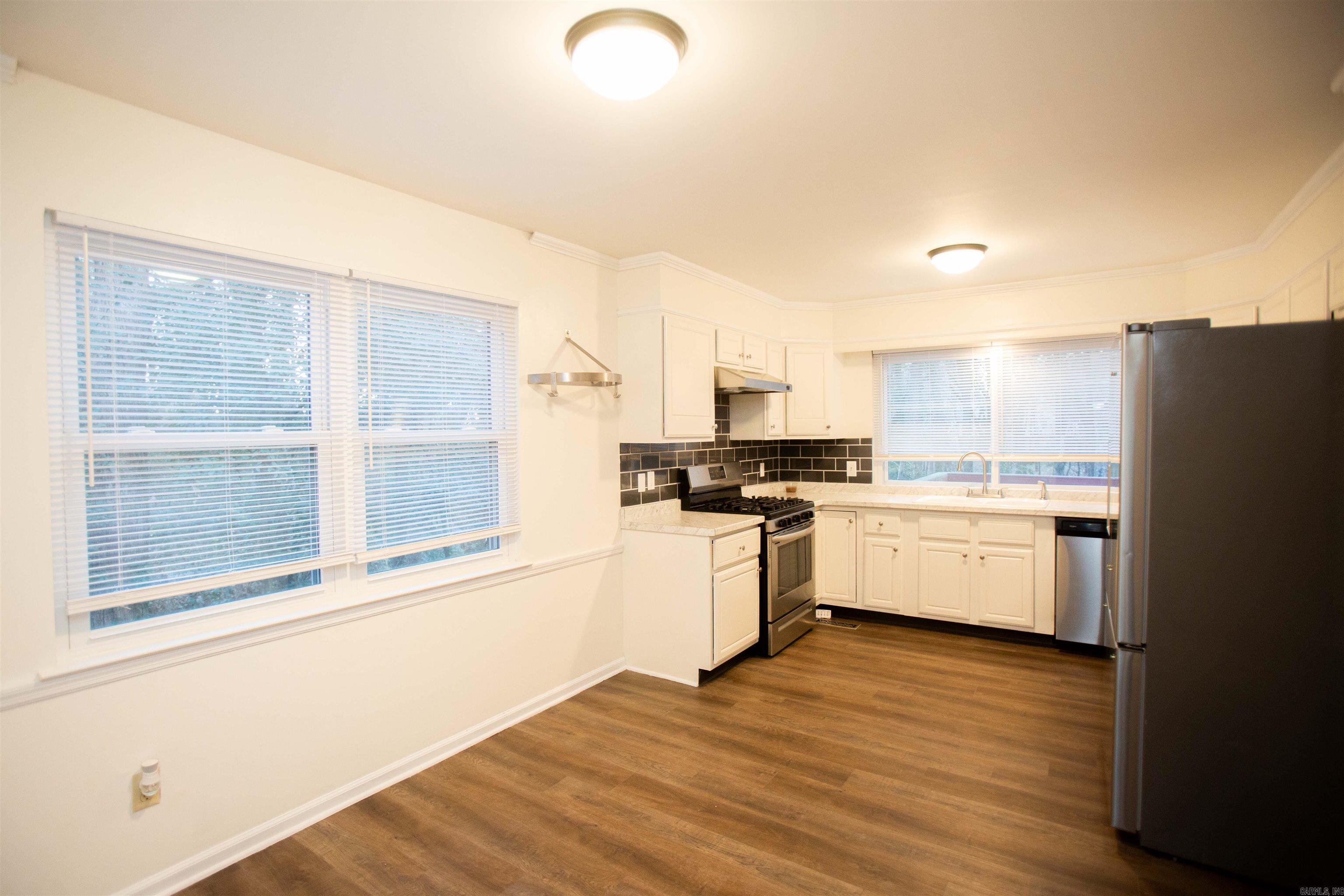 1506 Alberta Drive Property Photo 9
