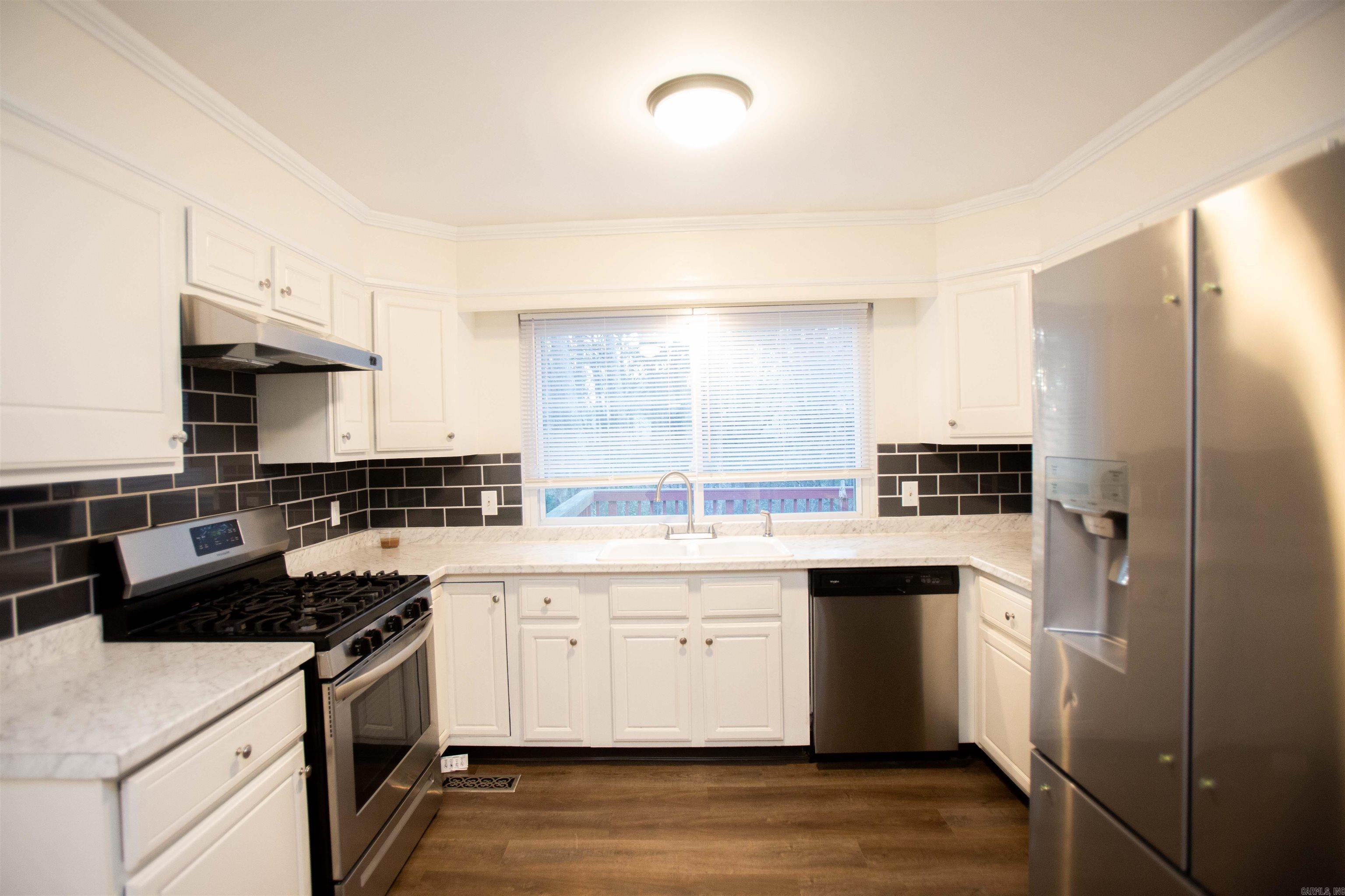 1506 Alberta Drive Property Photo 13