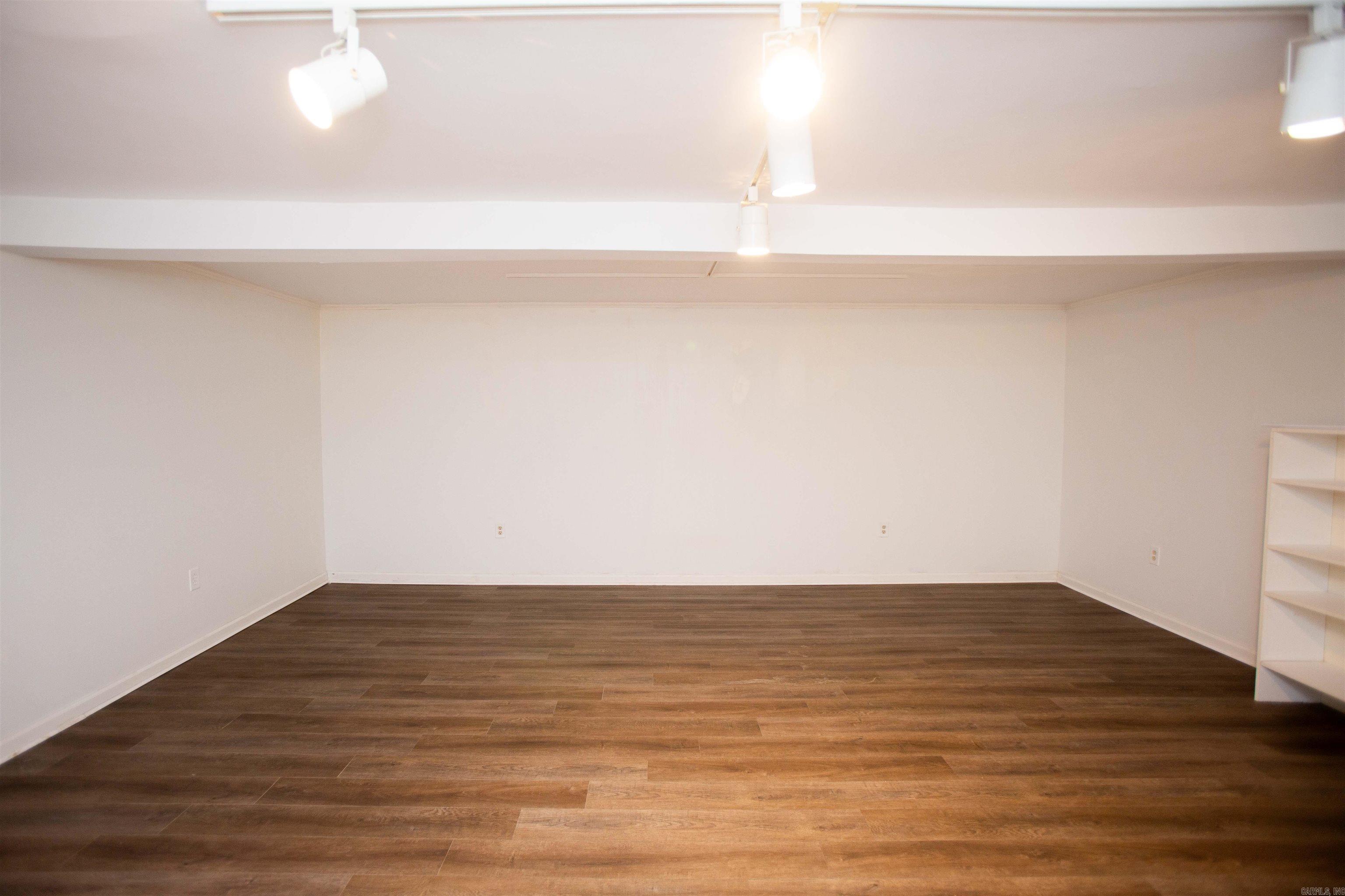 1506 Alberta Drive Property Photo 18