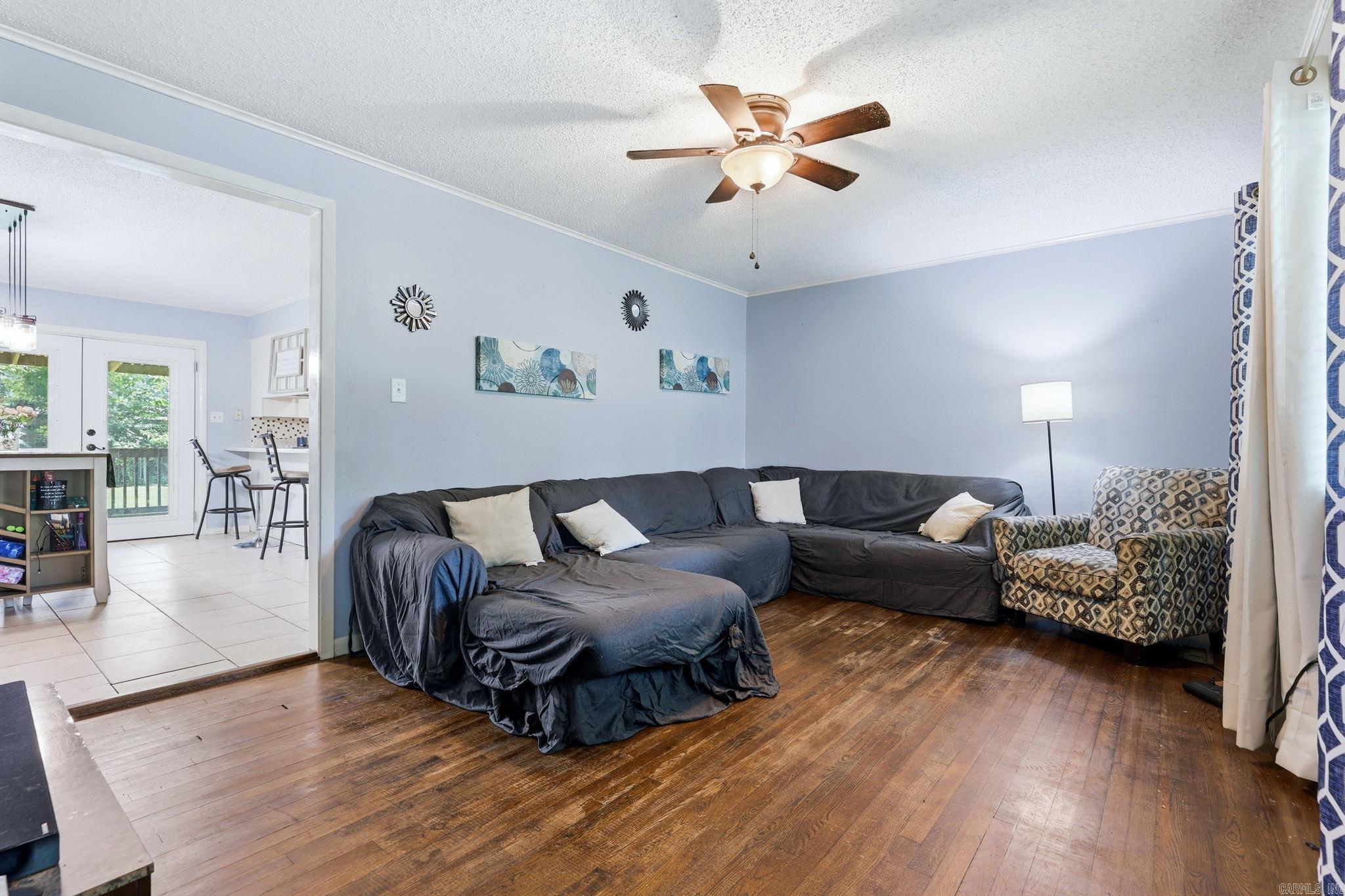7201 Forest Dale Drive Property Photo 6