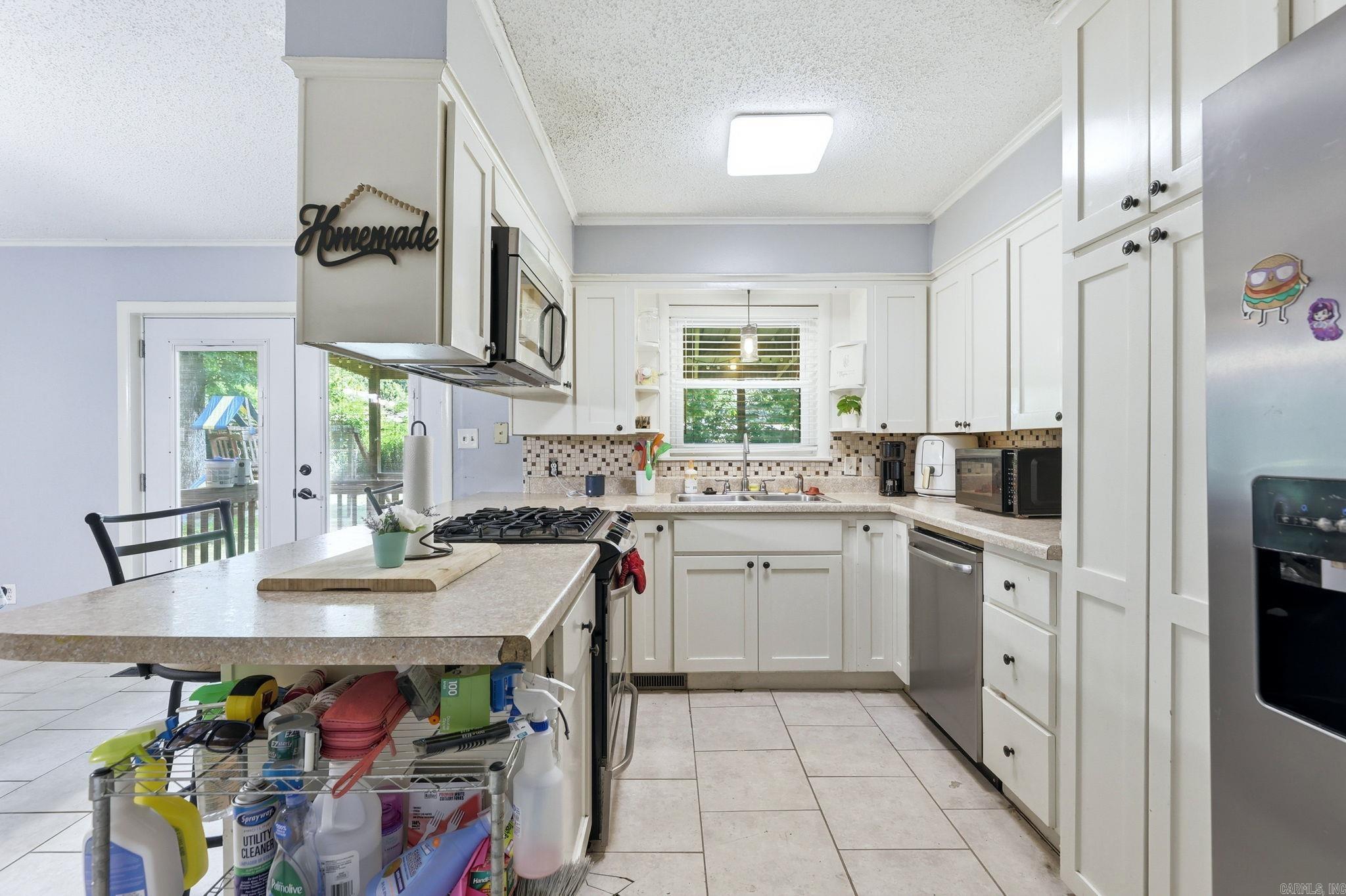 7201 Forest Dale Drive Property Photo 11