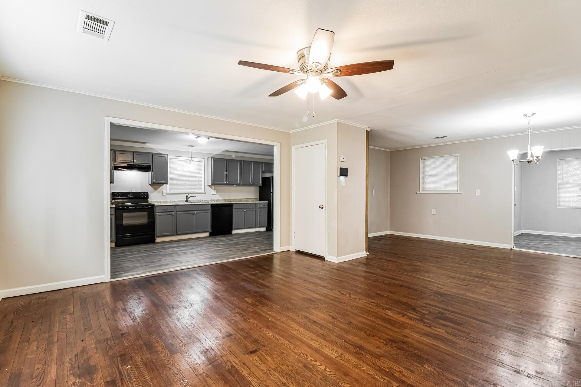 6407 Jacksonville Cutoff Road Property Photo 5