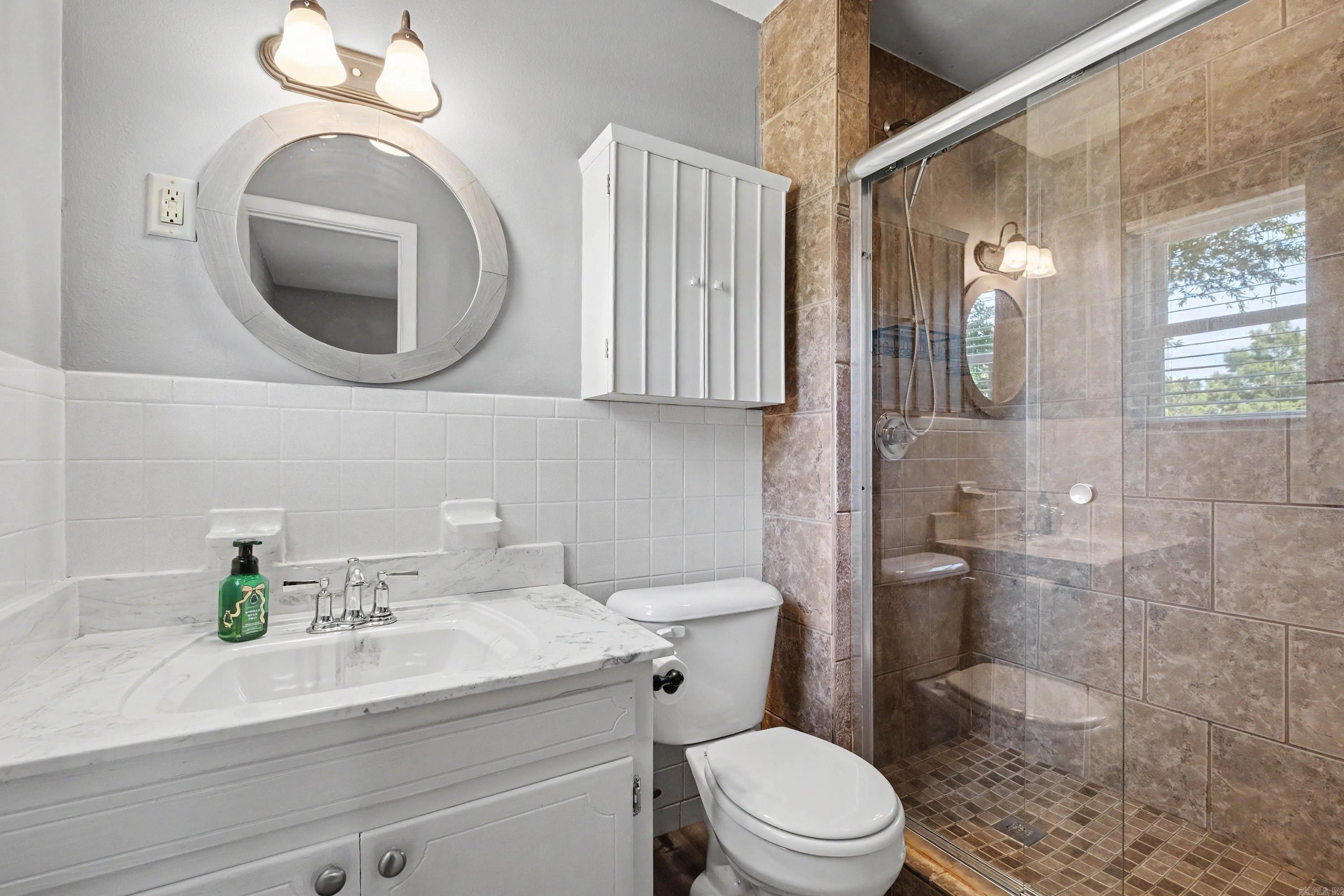 48 E Main Street Property Photo 8