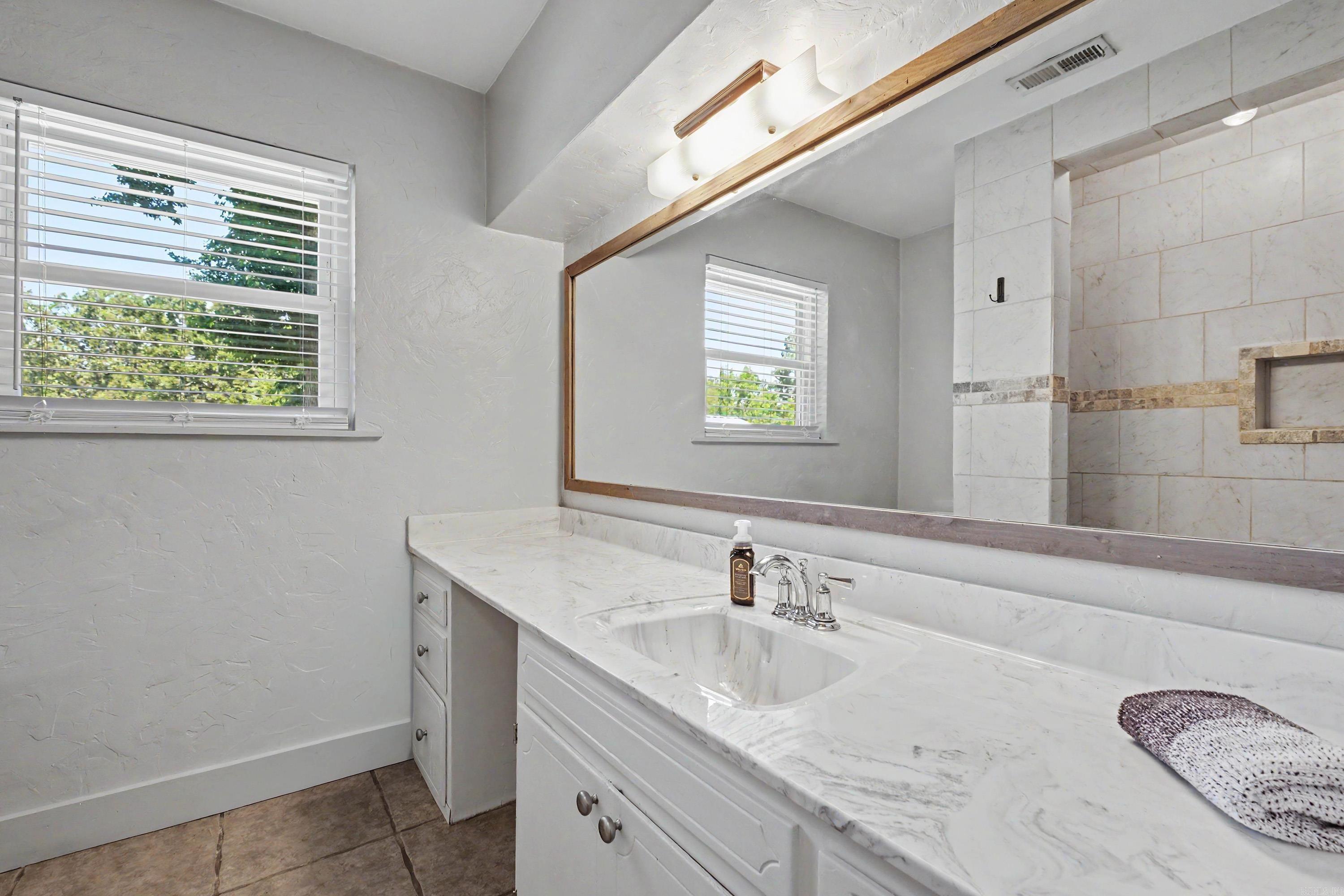 48 E Main Street Property Photo 9