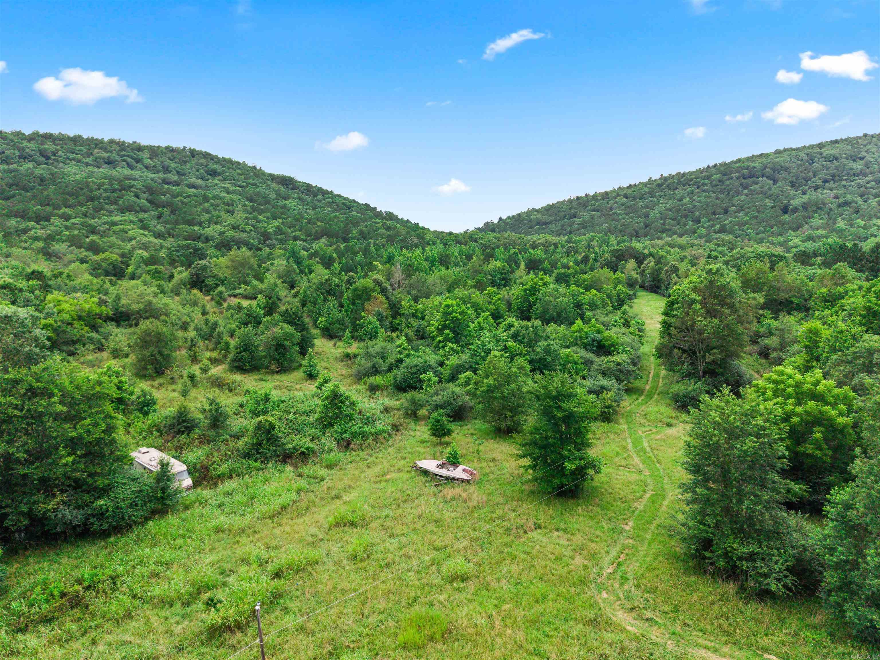 977 Wildcat Road Property Photo 1