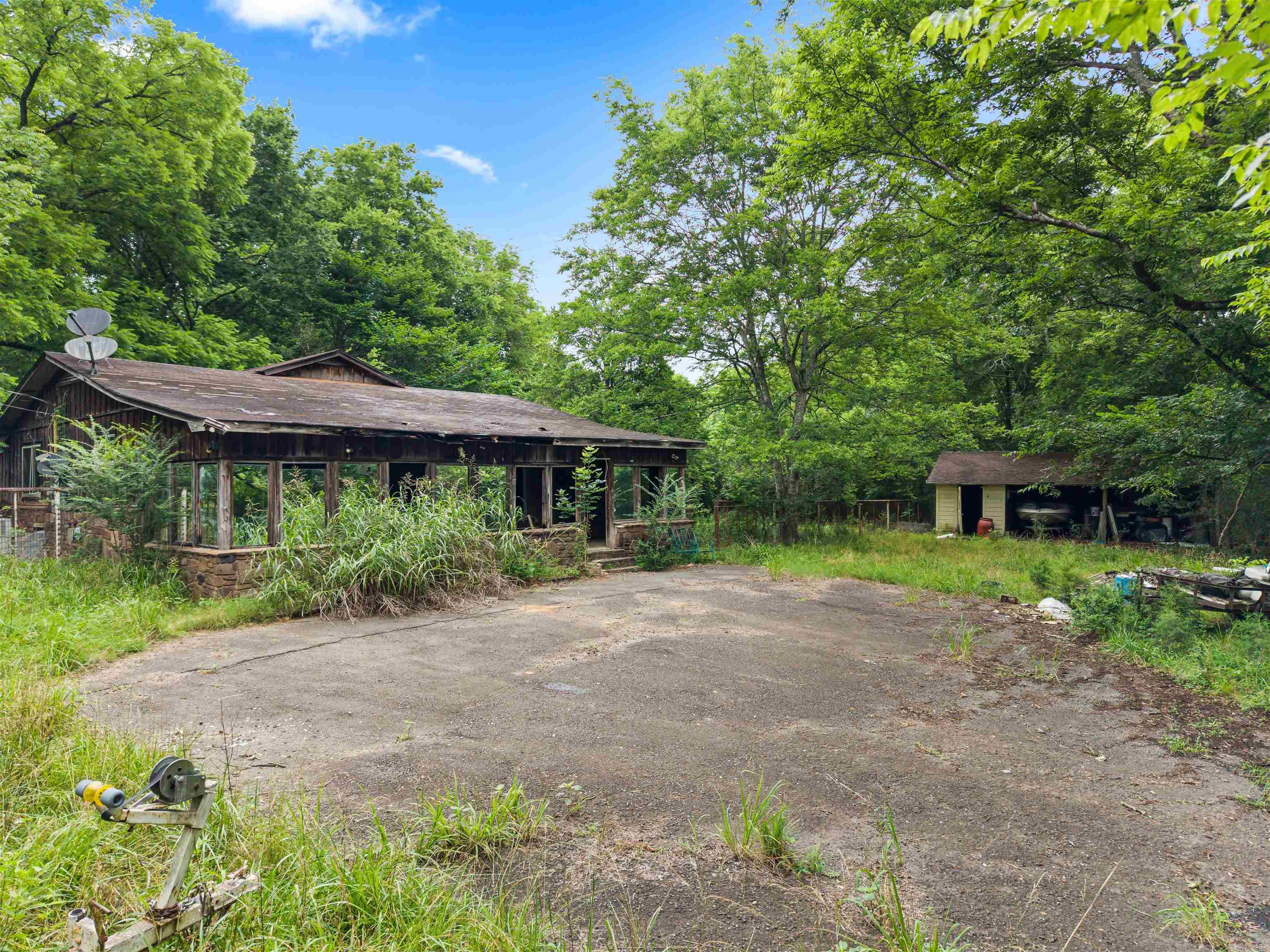 977 Wildcat Road Property Photo 9