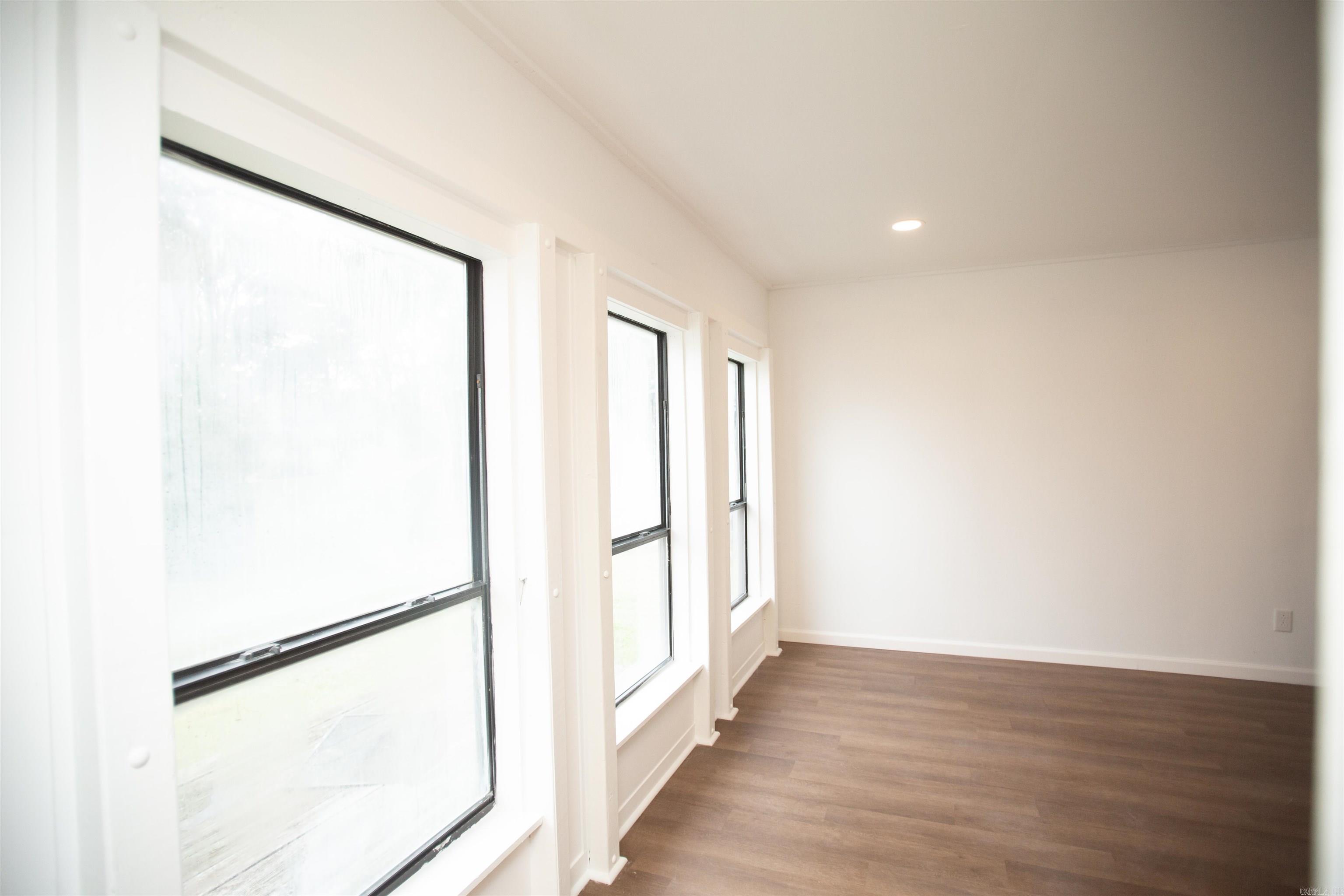 13118 Old River Drive Property Photo 17