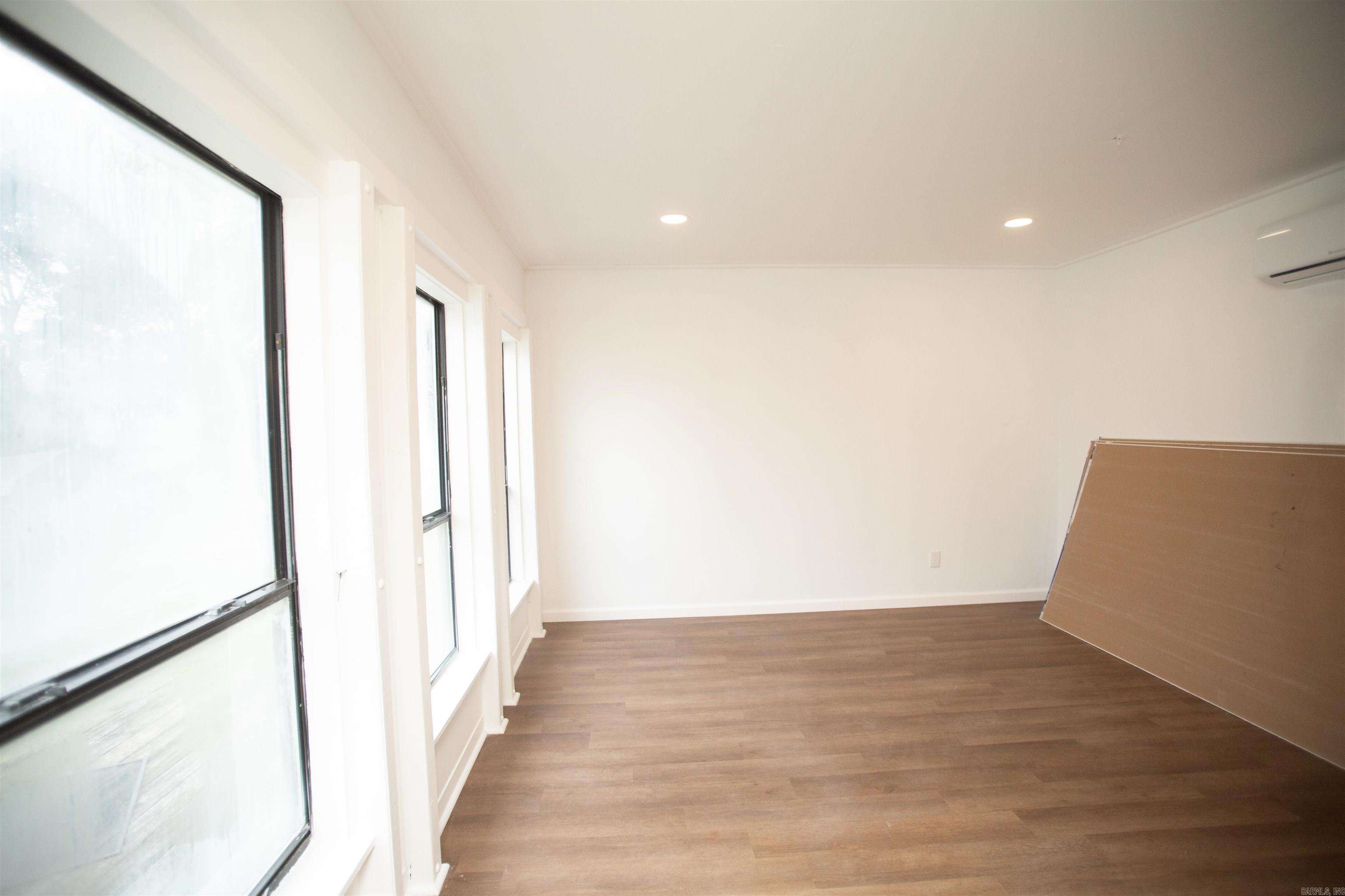 13118 Old River Drive Property Photo 18